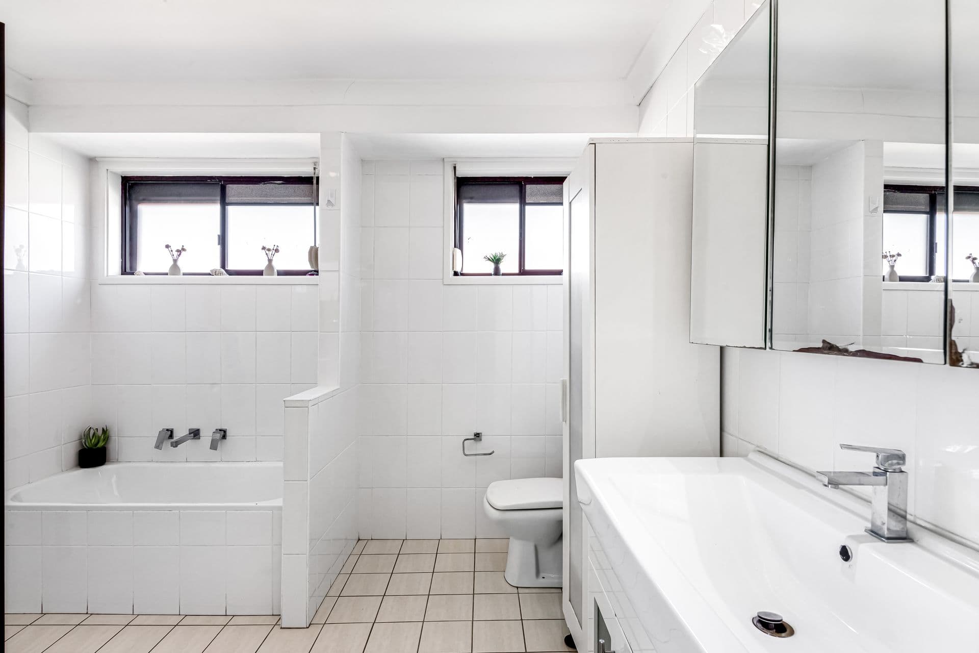 14 Ashur Cr, Greenfield Park, NSW, 2176, Greenfield Park - Thumbnail 4