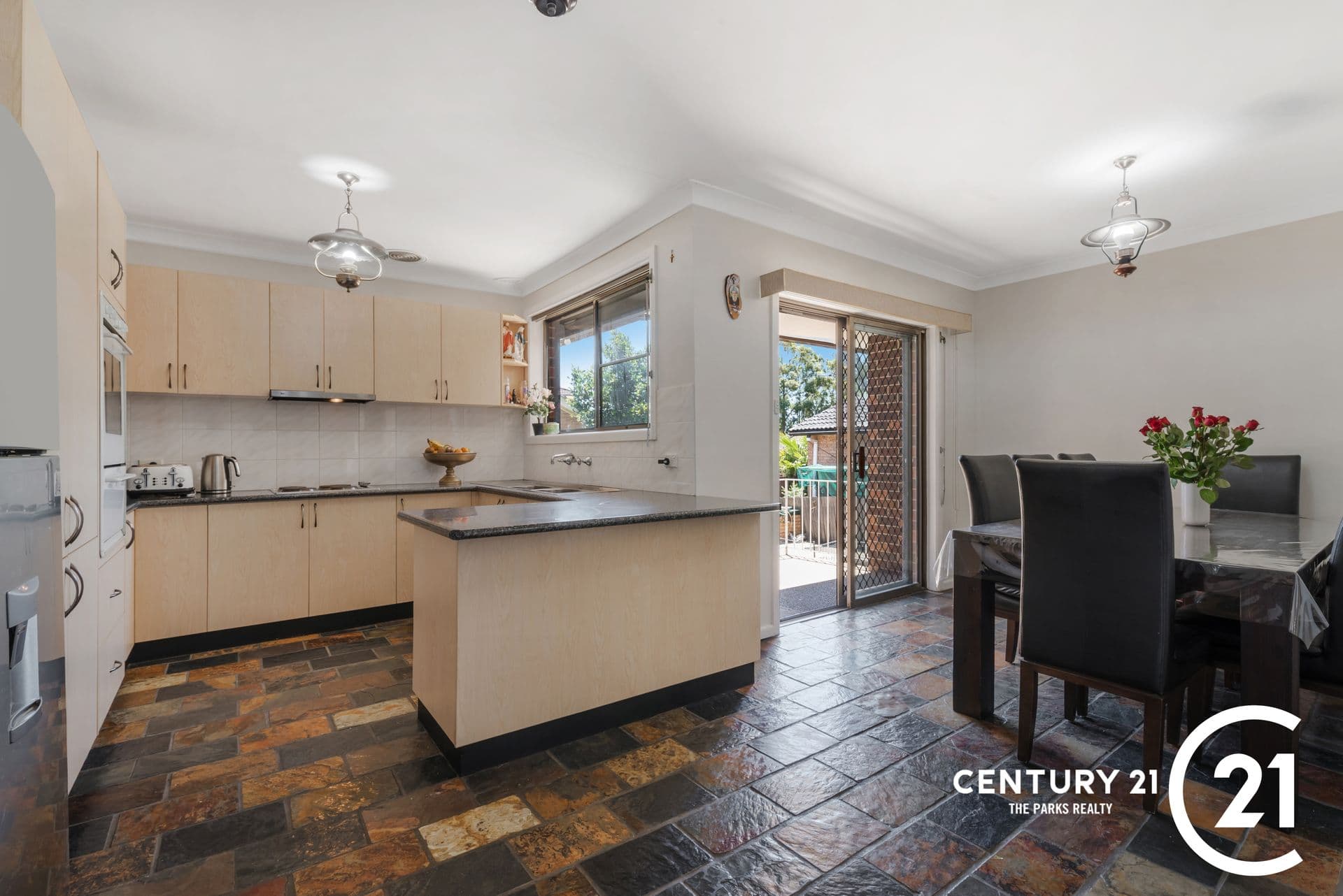 6 Cecil Place, Greenfield Park, NSW, 2176, Greenfield Park - Thumbnail 4