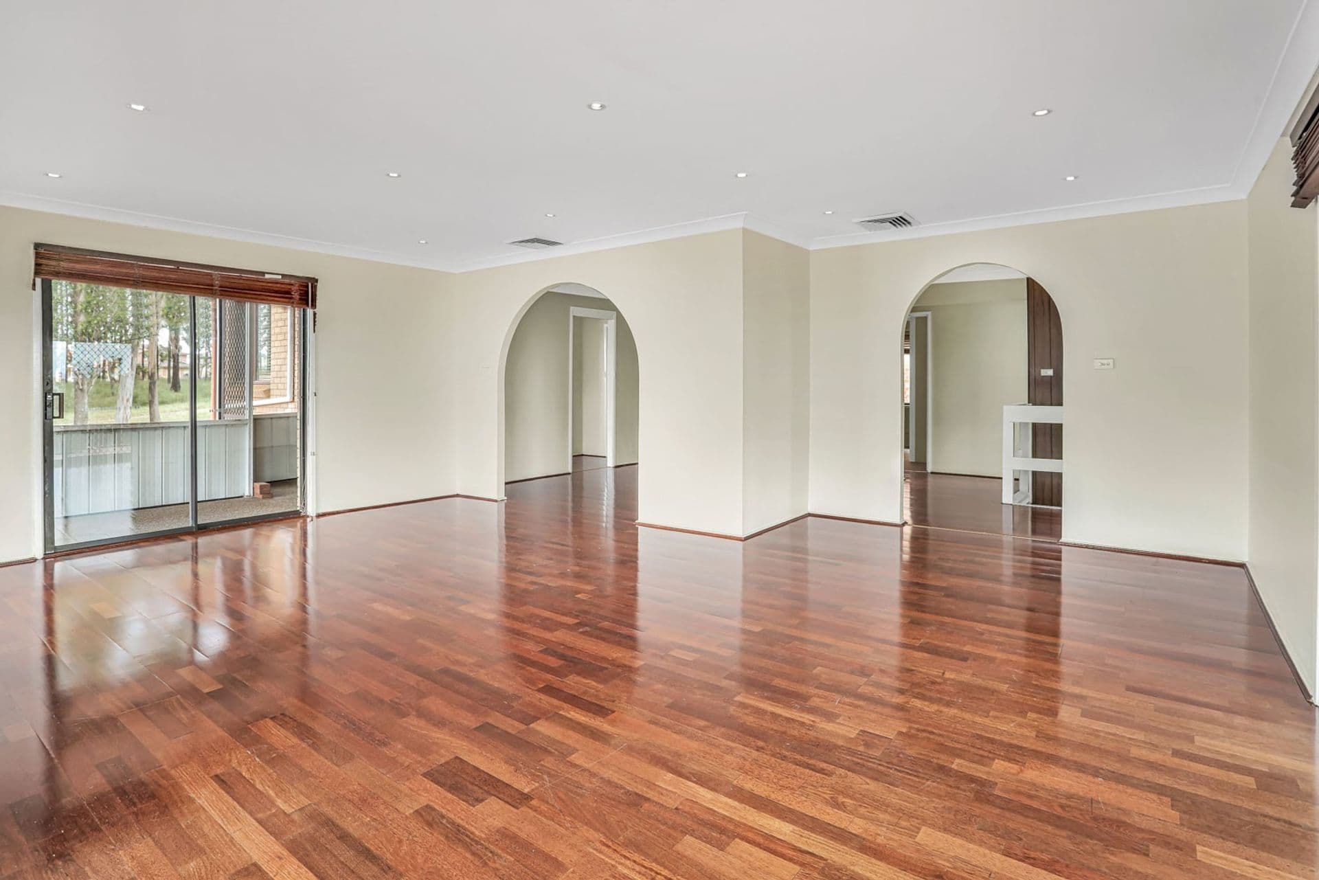 46 Castlereagh Street, Bossley Park, NSW, 2176, Bossley Park - Thumbnail 2