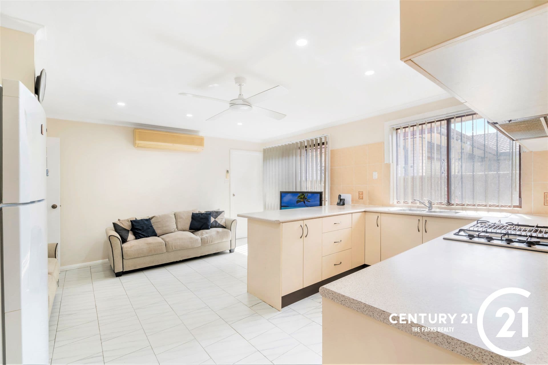 2 Milton Close, Wetherill Park, NSW, 2164, Wetherill Park - Thumbnail 5