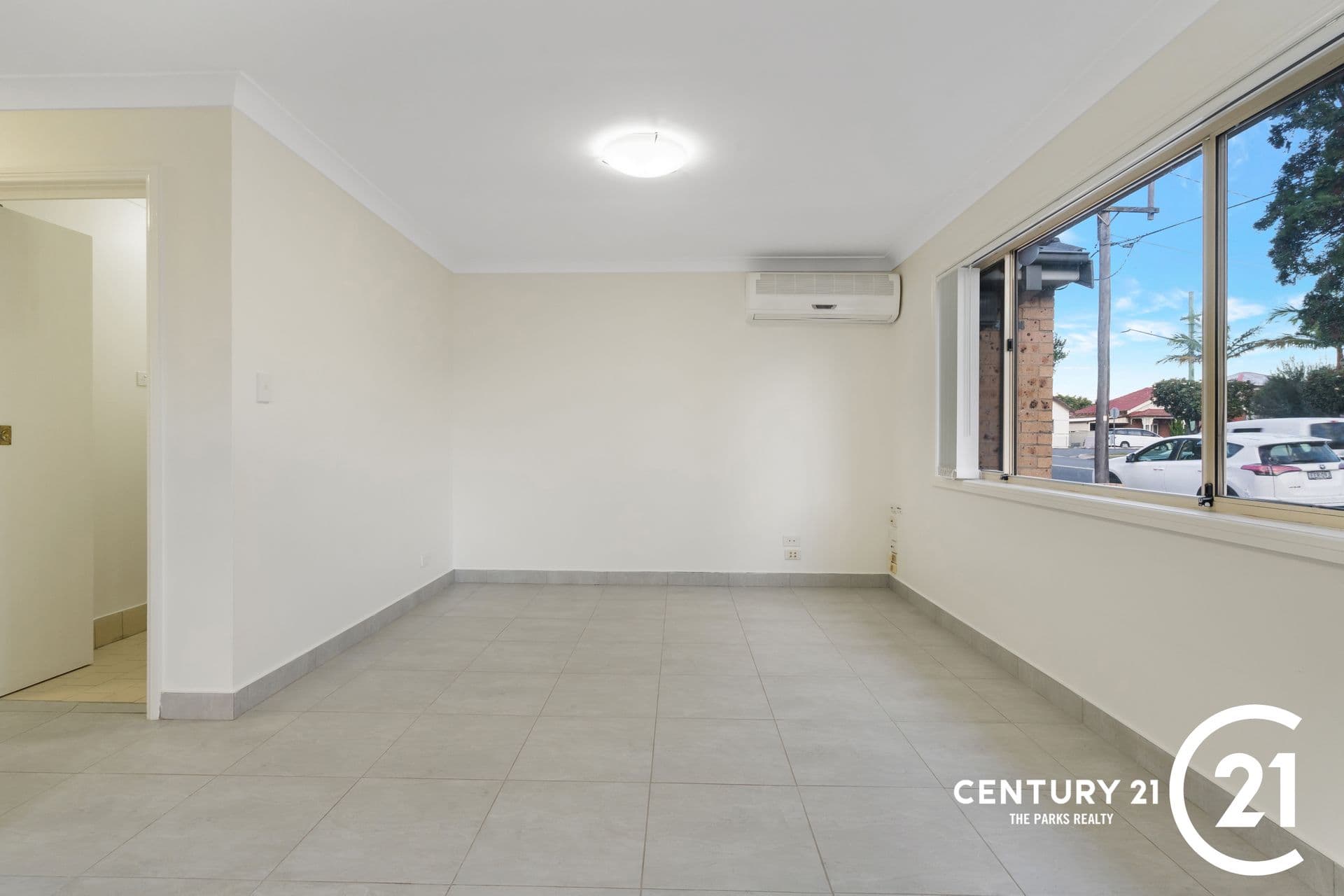 2/152 The Trongate, Granville, NSW, 2142, Granville - Thumbnail 3