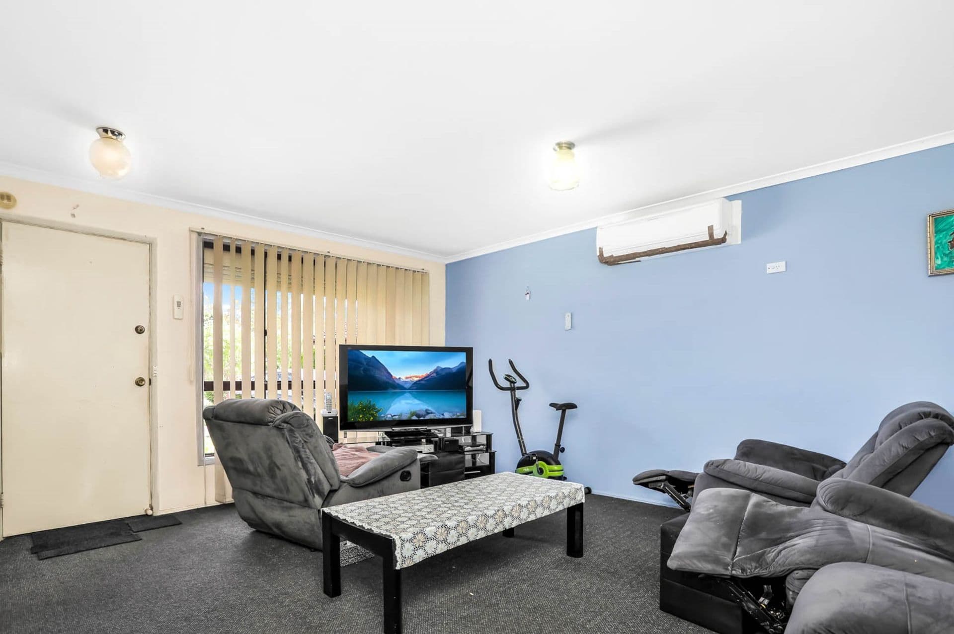 4 Walsh Close, Edensor Park, NSW, 2176, Edensor Park - Thumbnail 3