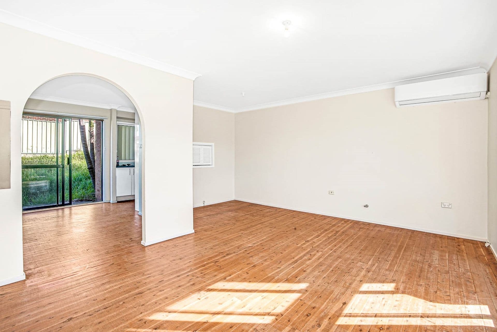 9 Province Street, Abbotsbury, NSW, 2176, Abbotsbury - Thumbnail 4
