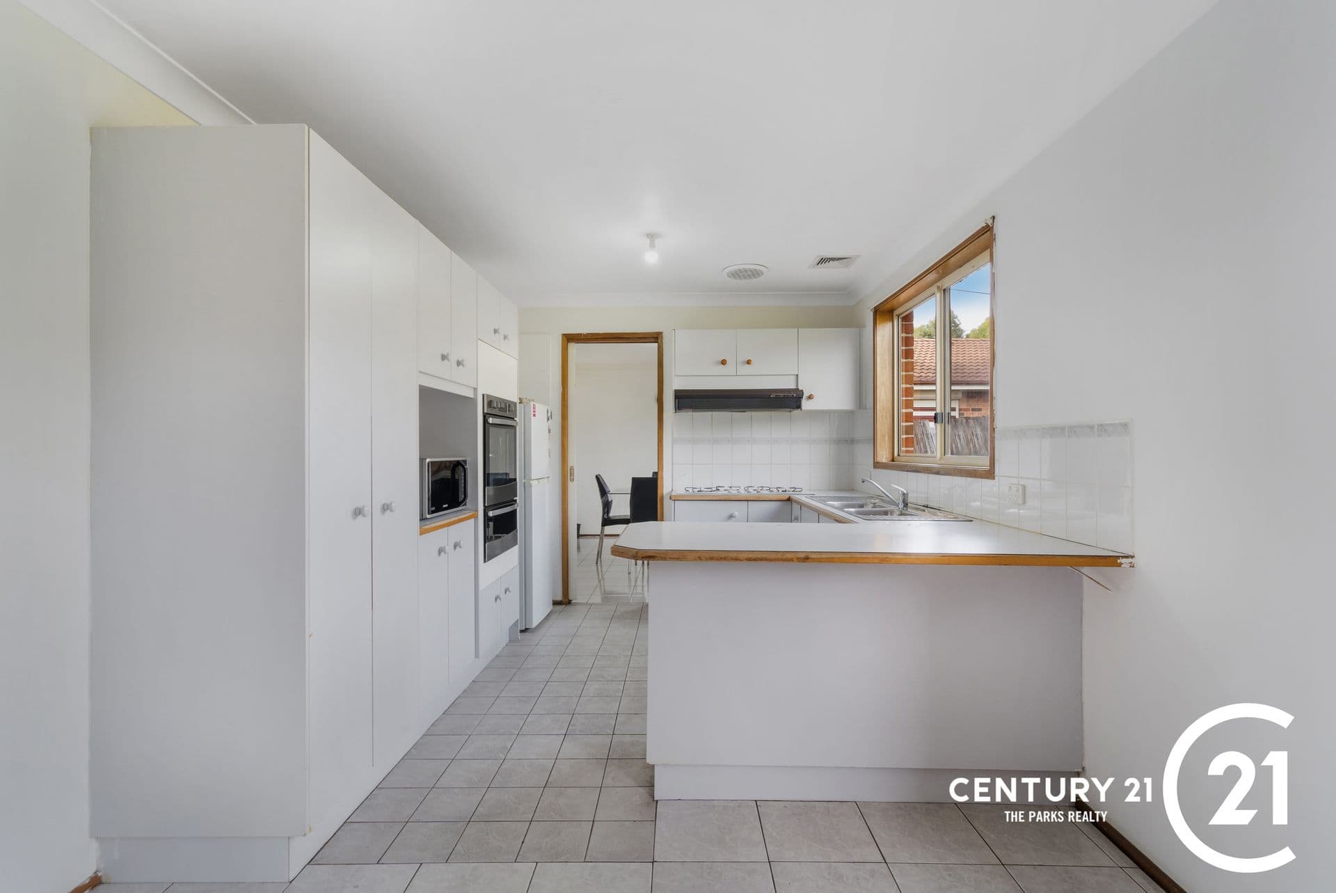 10 Stockdale Crescent, Abbotsbury, NSW, 2176, Abbotsbury - Thumbnail 8
