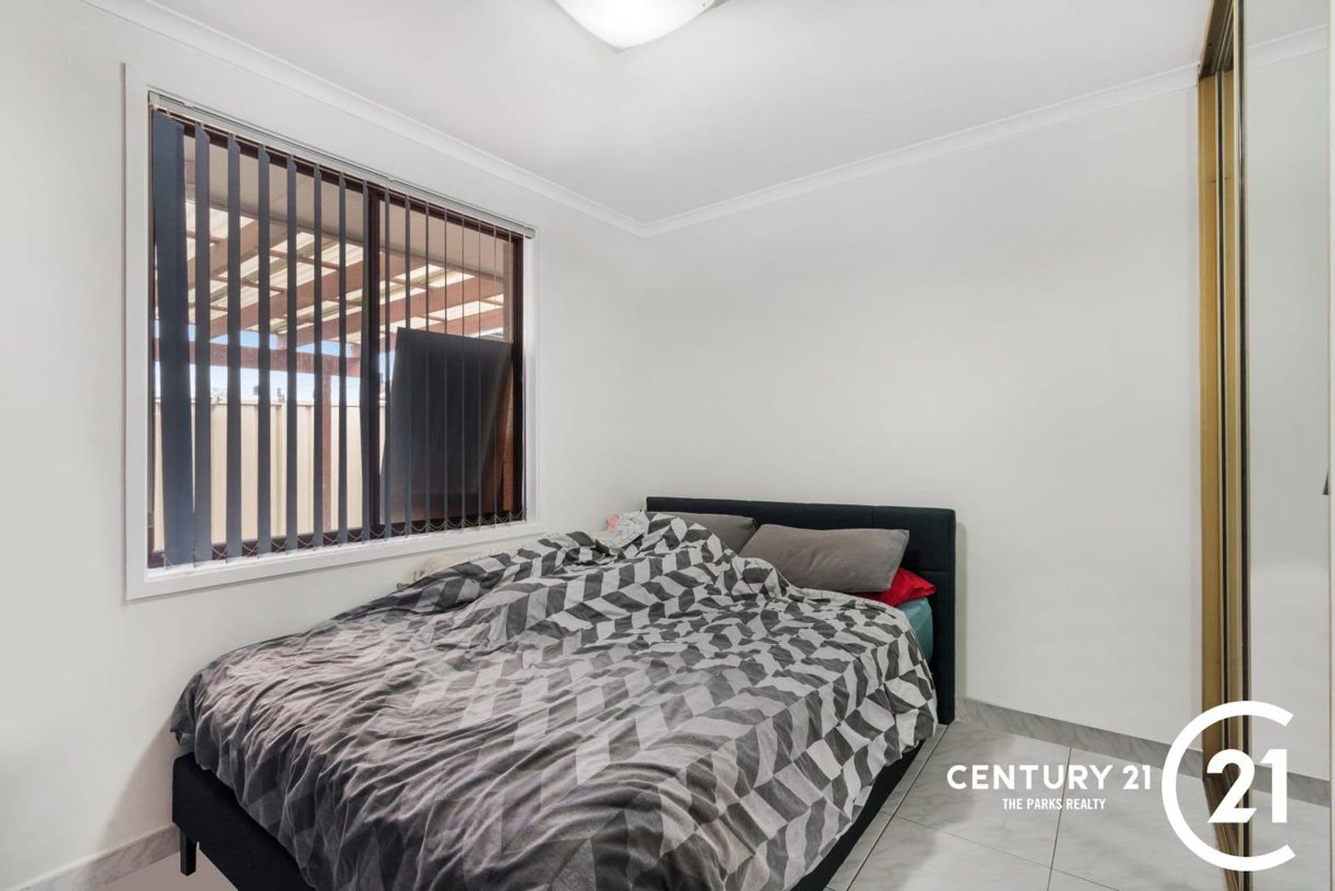 5 Allambie Road, Edensor Park, NSW, 2176, Edensor Park - Thumbnail 8