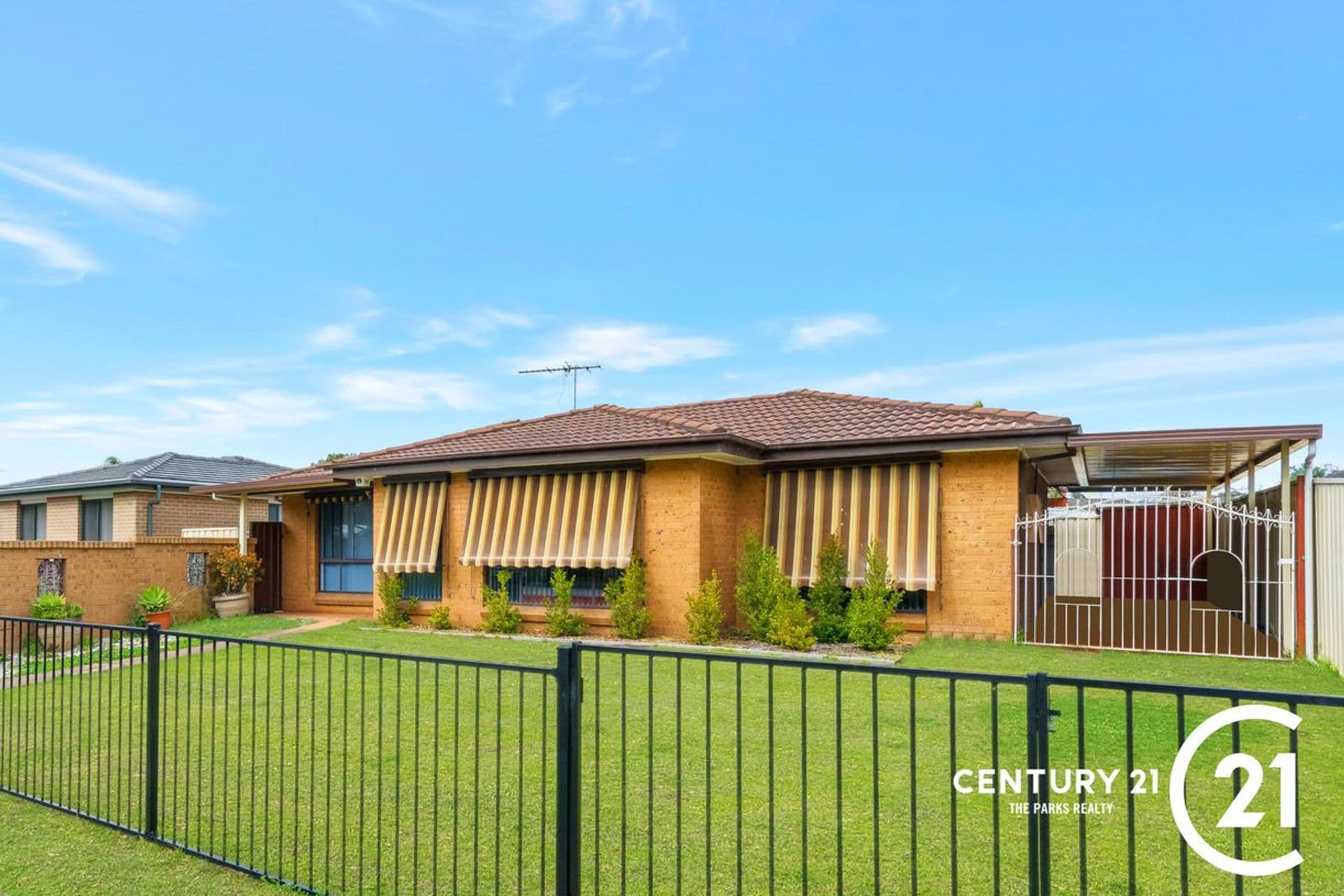 5 Allambie Road, Edensor Park, NSW, 2176, Edensor Park - Thumbnail 2