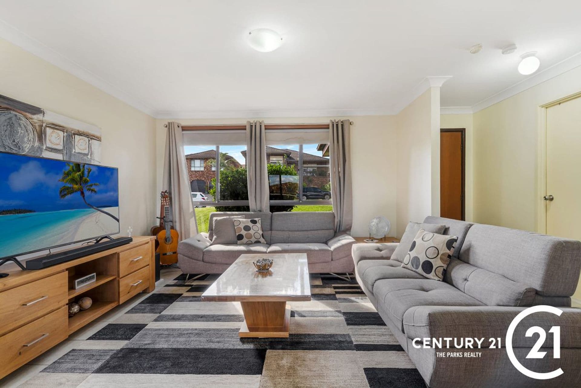13 Lindum Place, St Johns Park, NSW, 2176, St Johns Park - Thumbnail 2