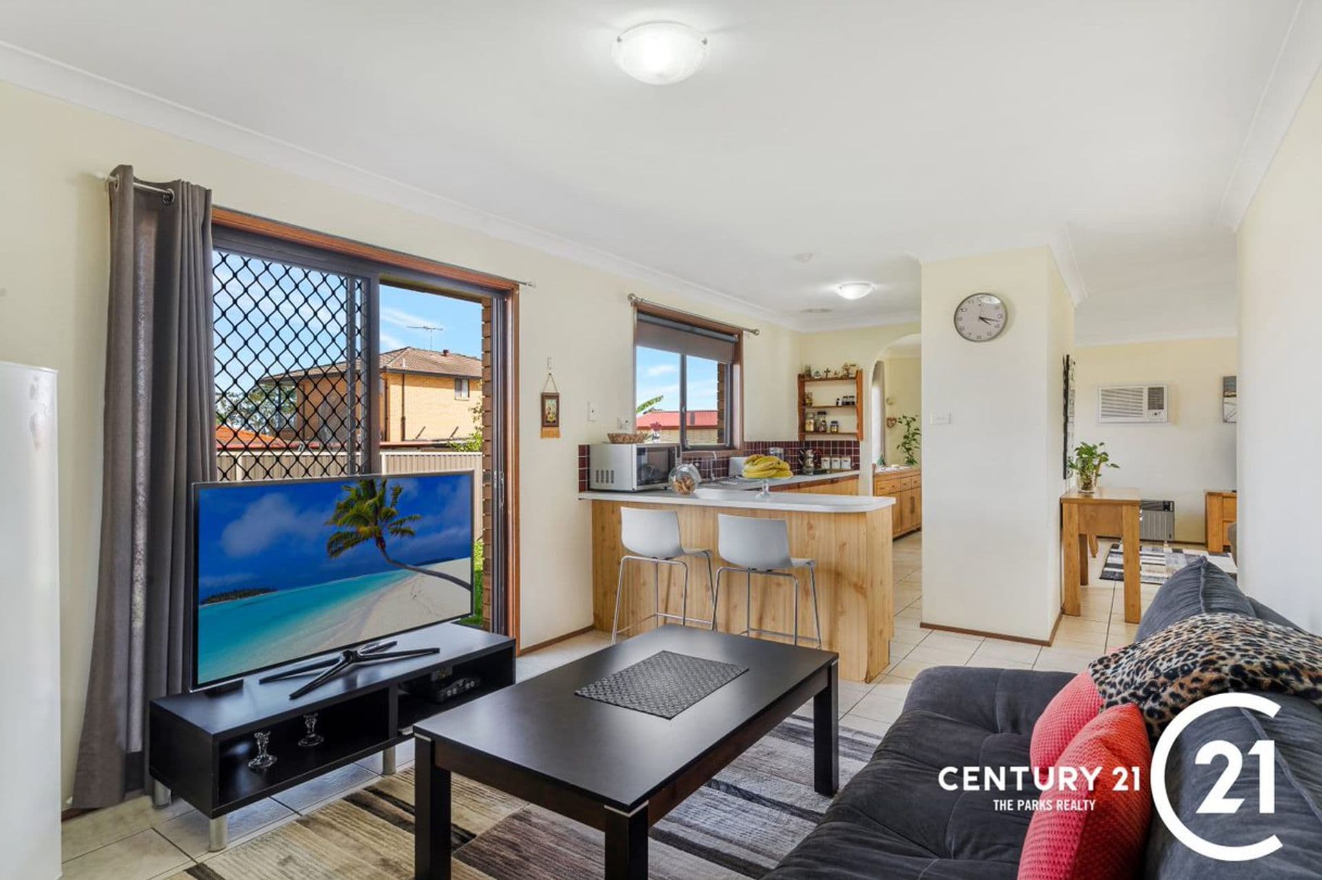 13 Lindum Place, St Johns Park, NSW, 2176, St Johns Park - Thumbnail 5