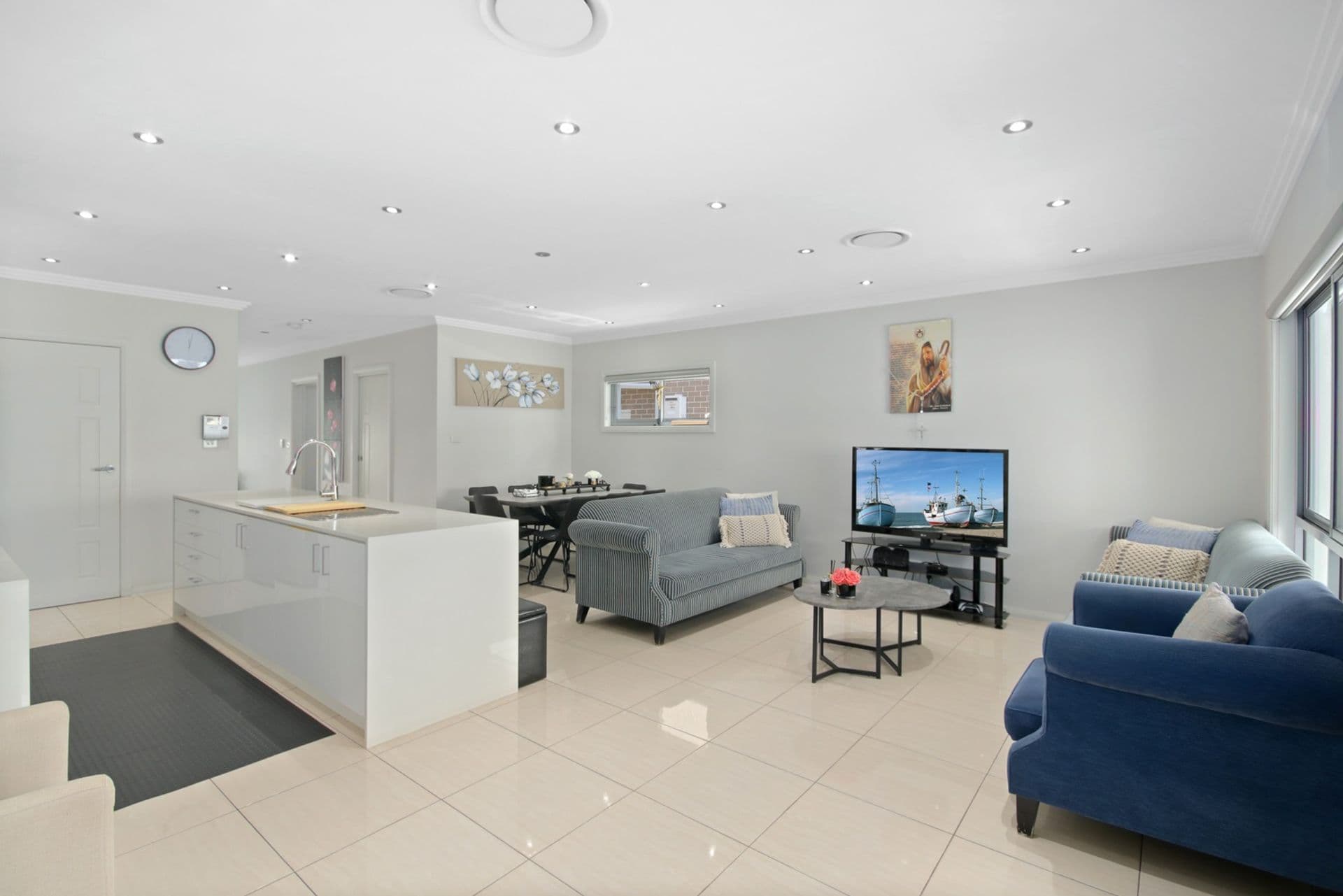 33 Rossiter Street, Smithfield, NSW, 2164, Smithfield - Thumbnail 3