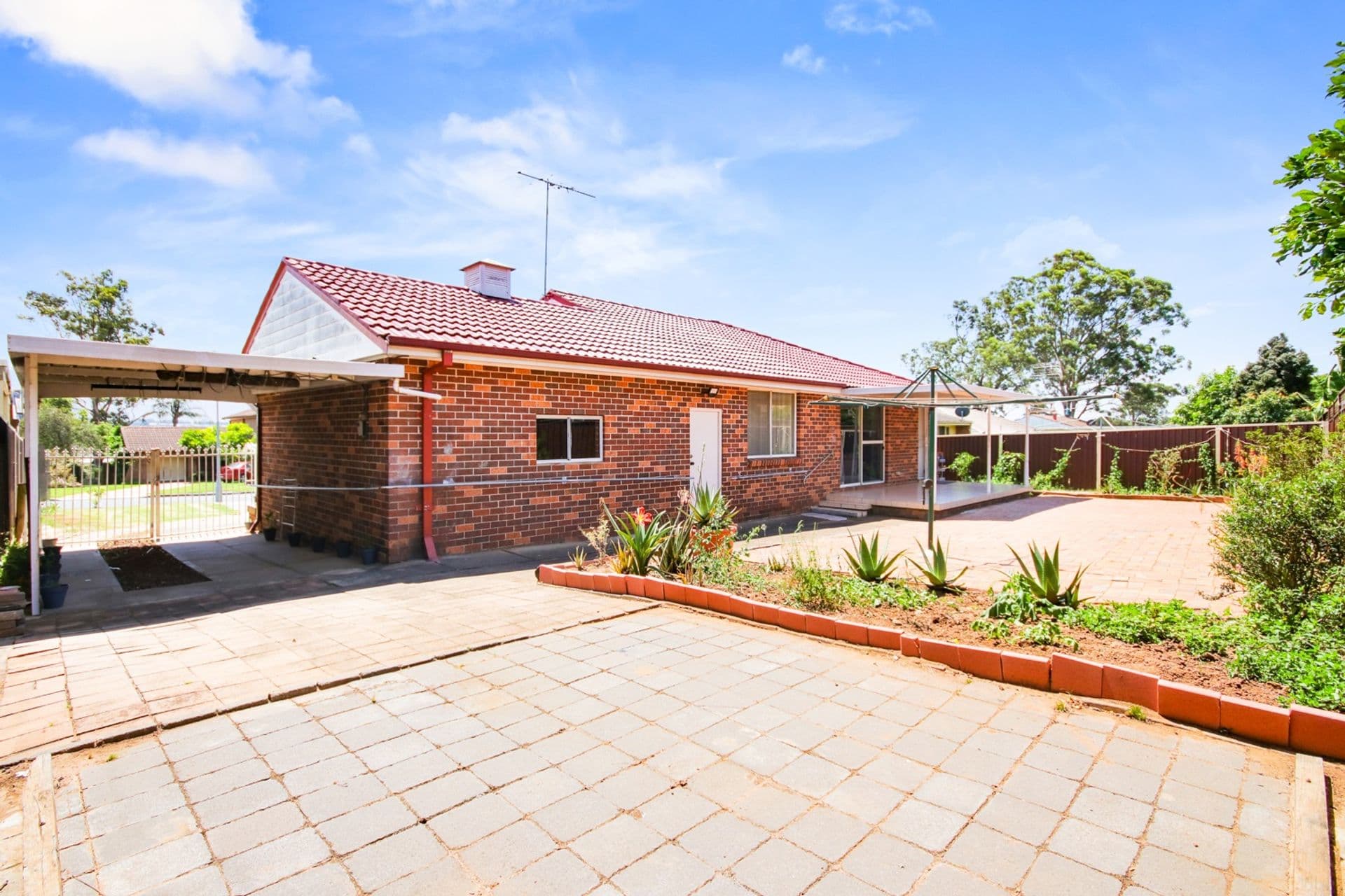 68 Currawong Street, Ingleburn, NSW, 2565, Ingleburn - Thumbnail 2