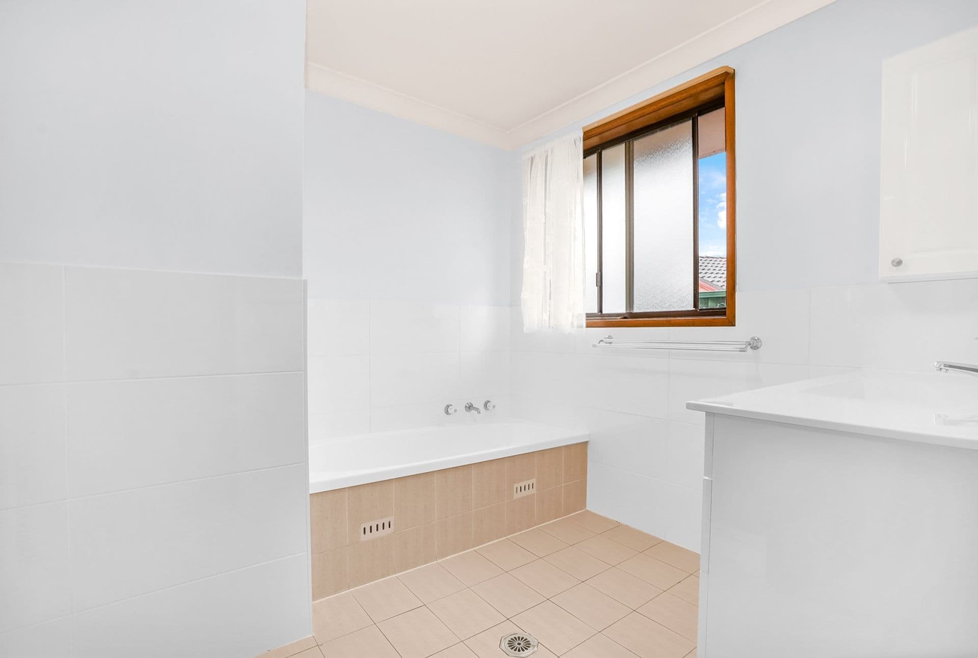 7 Zircon Street, Bossley Park, NSW, 2176, Bossley Park - Thumbnail 5