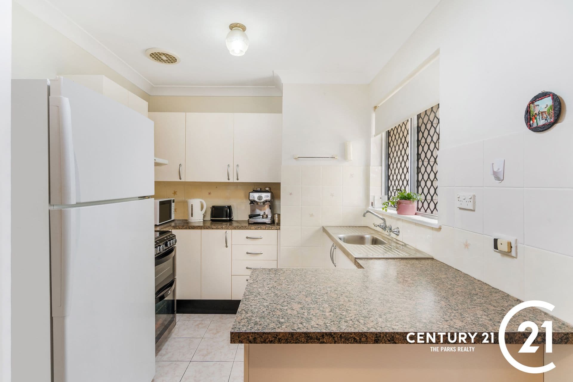 2/26 Turquoise Crescent, Bossley Park, NSW, 2176, Bossley Park - Thumbnail 4