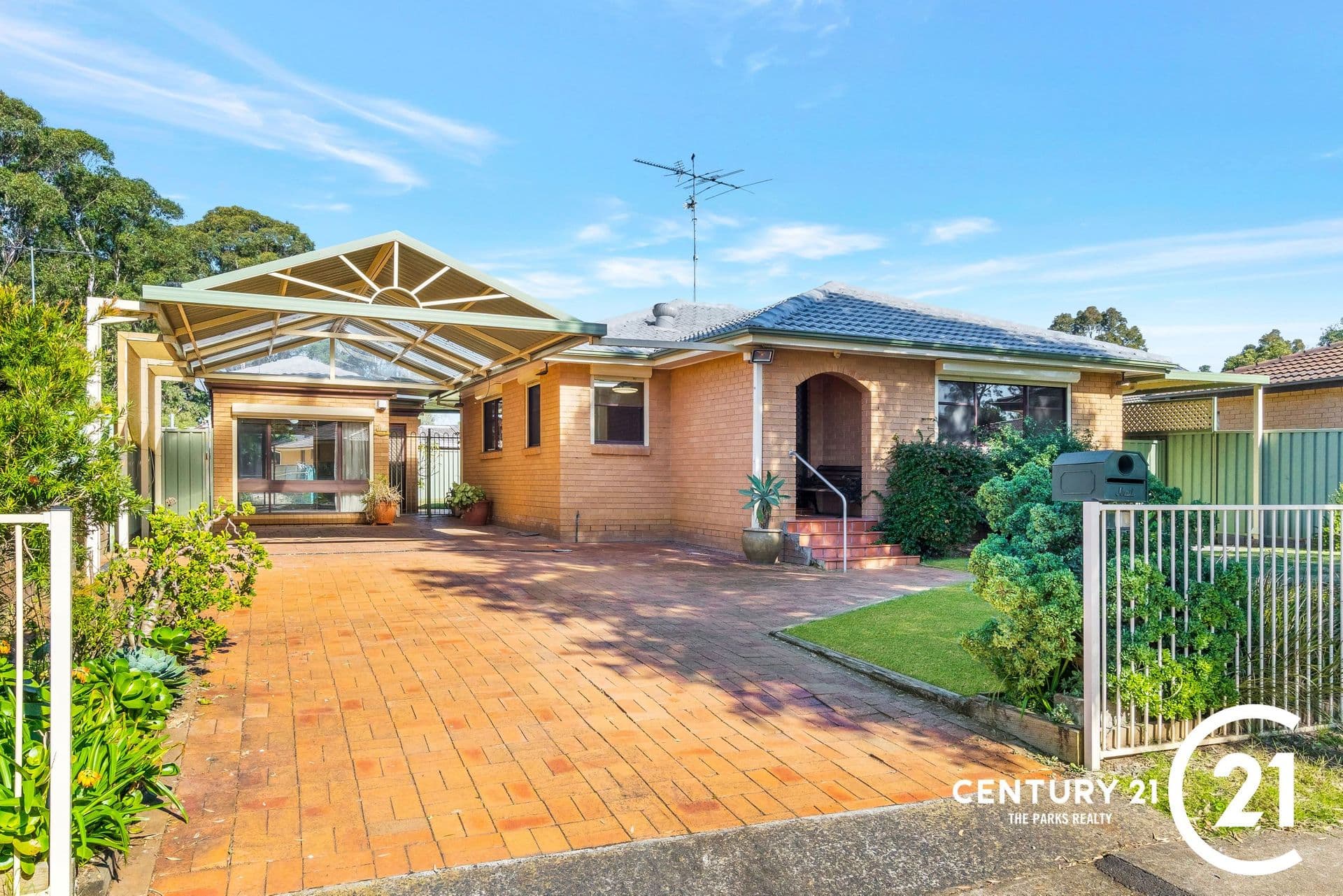 10 Pleasant Street, Bossley Park, NSW, 2176, Bossley Park - Thumbnail 3