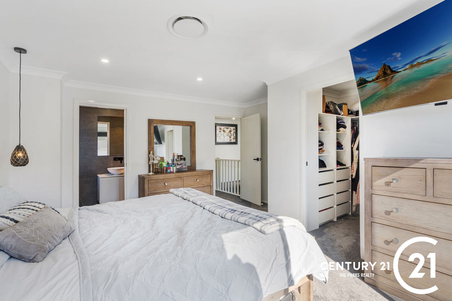 7 Nicholas Crescent, Cecil Hills, NSW, 2171, Cecil Hills - Thumbnail 3