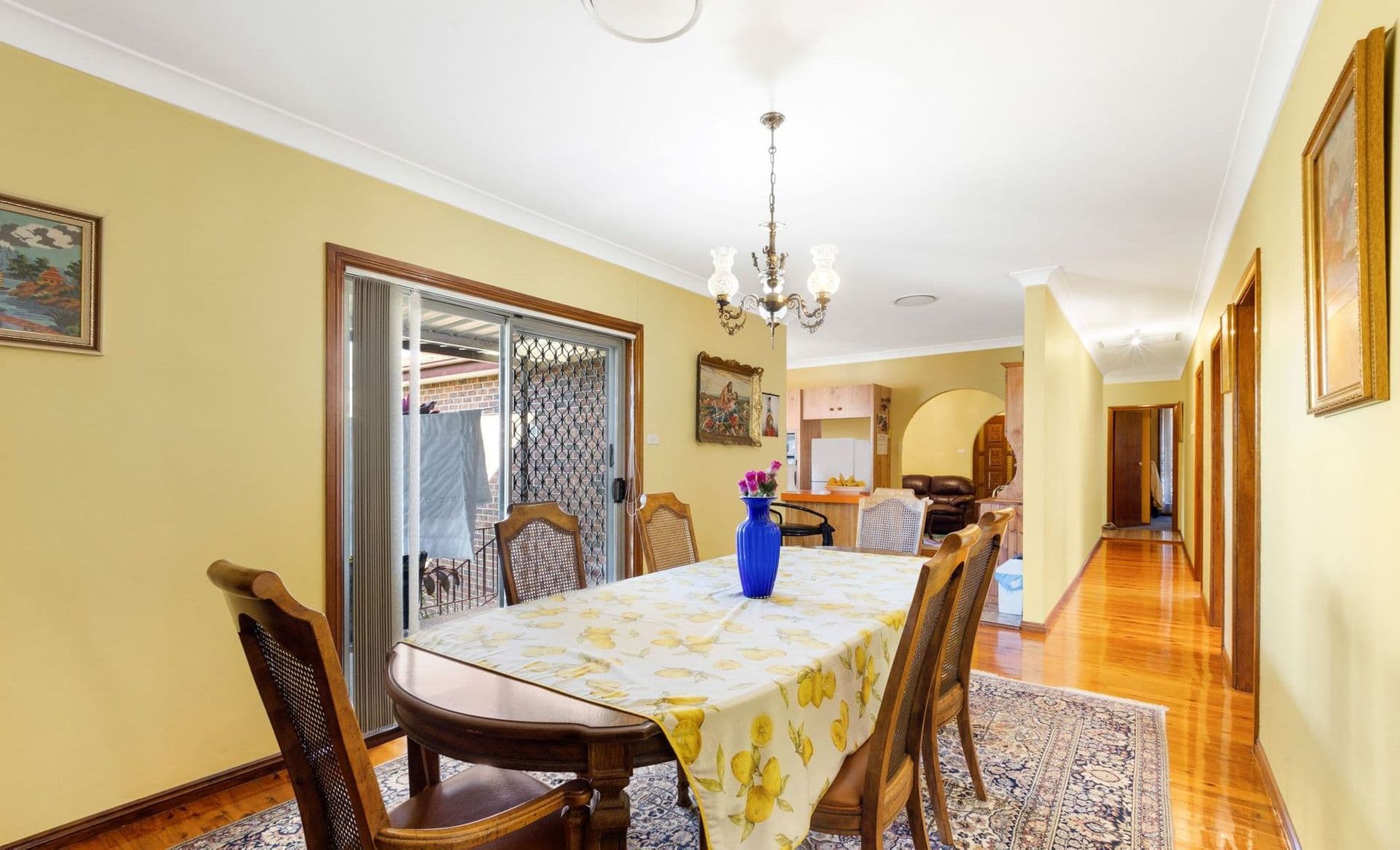 2 Todd Place, Bossley Park, NSW, 2176, Bossley Park - Thumbnail 4