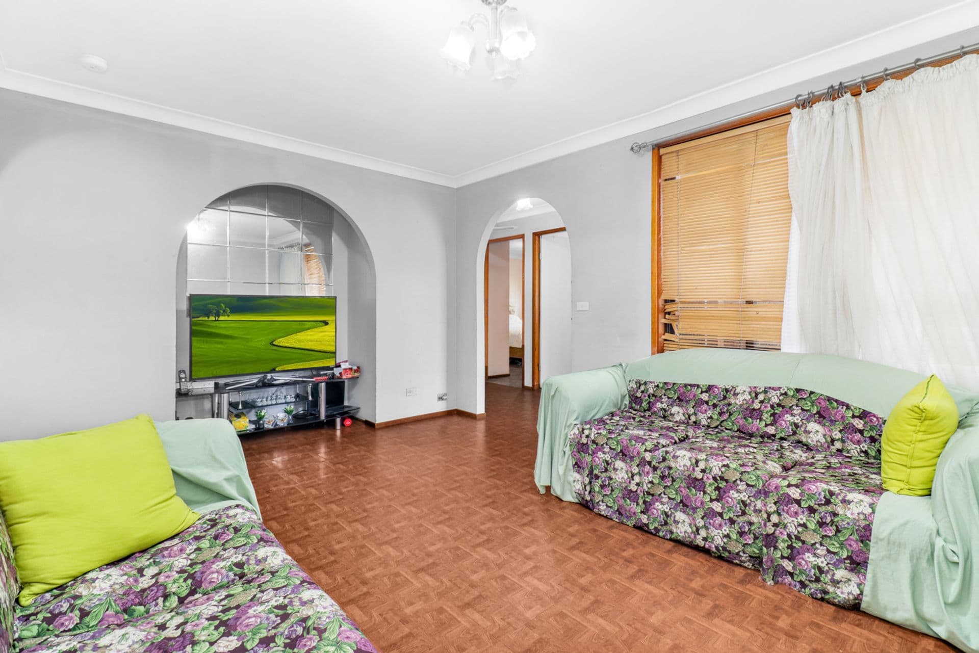9 Hope Crescent, Bossley Park, NSW, 2176, Bossley Park - Thumbnail 2