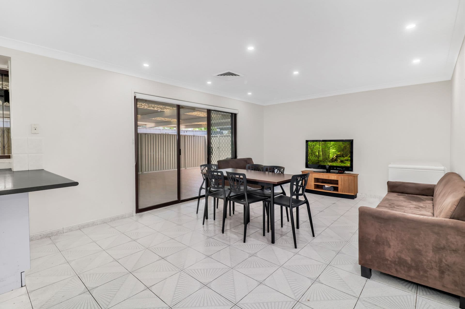 17 - 17A Sanderling Street, Hinchinbrook, NSW, 2168, Hinchinbrook - Thumbnail 8