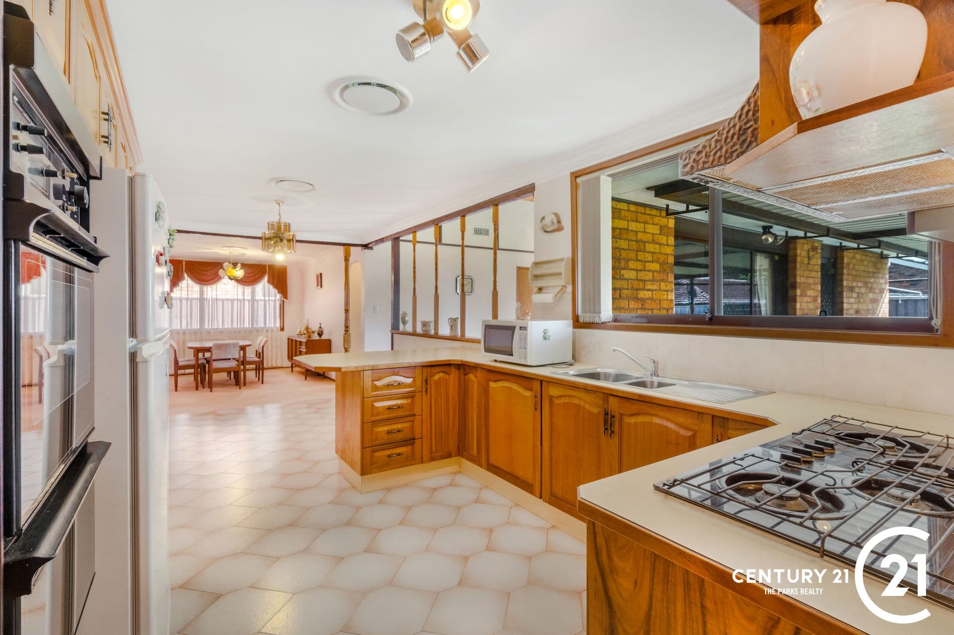 30 Mohawk Crescent, Greenfield Park, NSW, 2176, Greenfield Park - Thumbnail 2