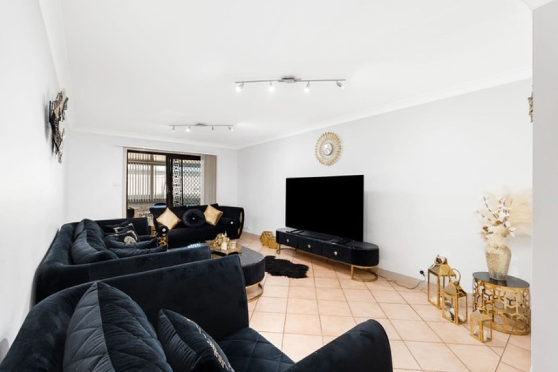 56 - 56A Tuncurry Street, Bossley Park, NSW, 2176, Bossley Park - Thumbnail 2