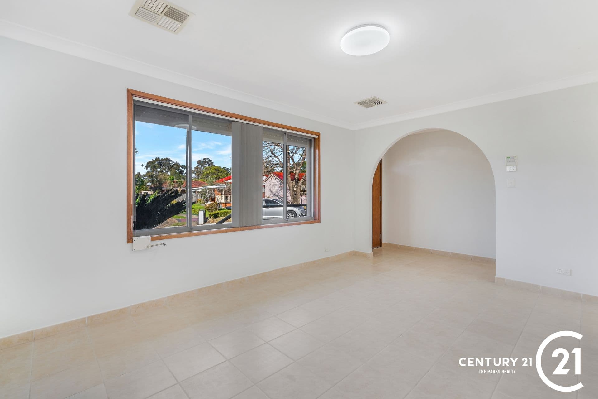 15 Marsden Close, Bossley Park, NSW, 2176, Bossley Park - Thumbnail 3