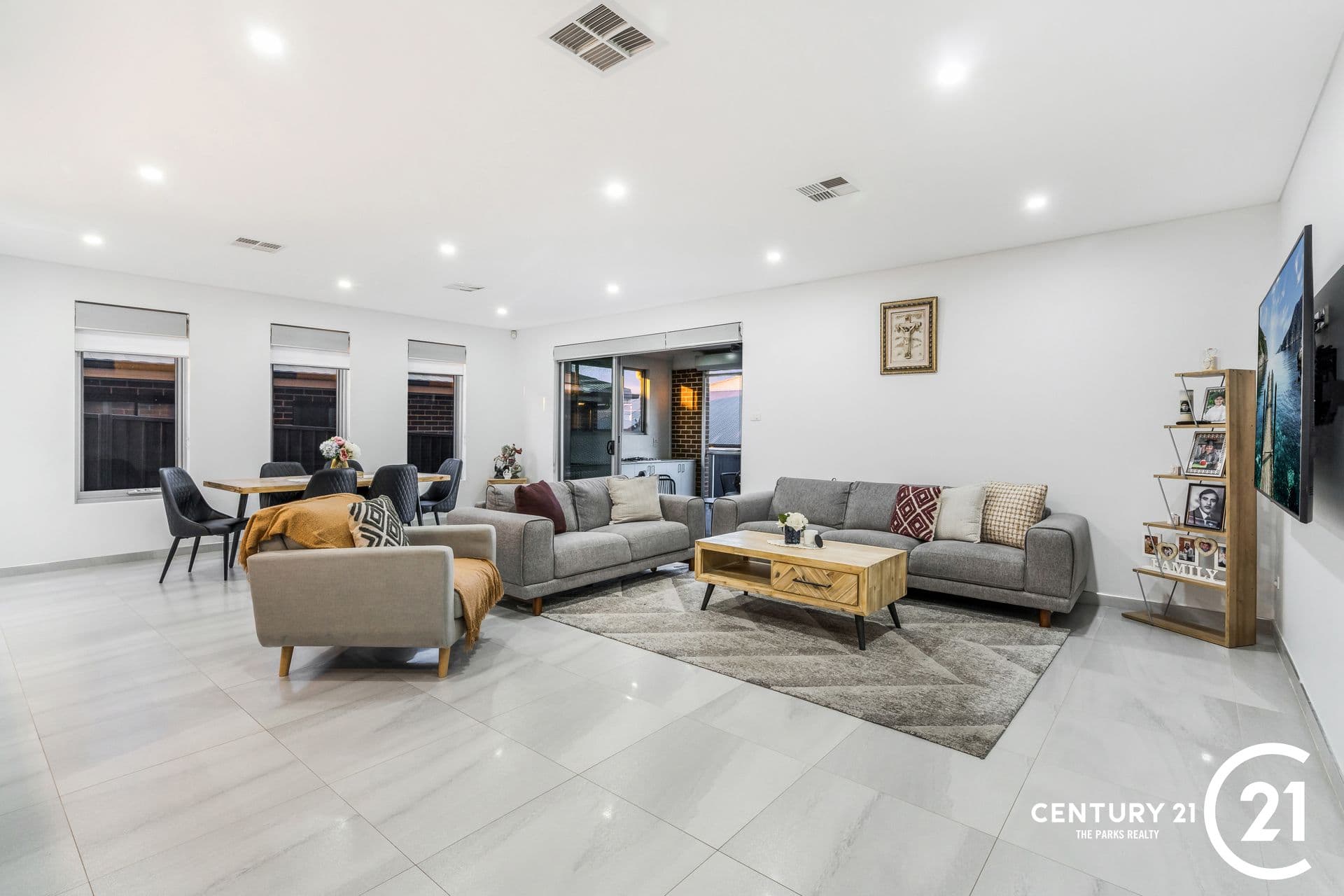 77 Craik Avenue, Austral, NSW, 2179, Austral - Thumbnail 4