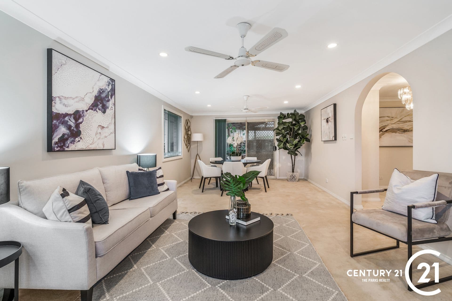 35 Edinburgh Circuit, Cecil Hills, NSW, 2171, Cecil Hills - Thumbnail 2