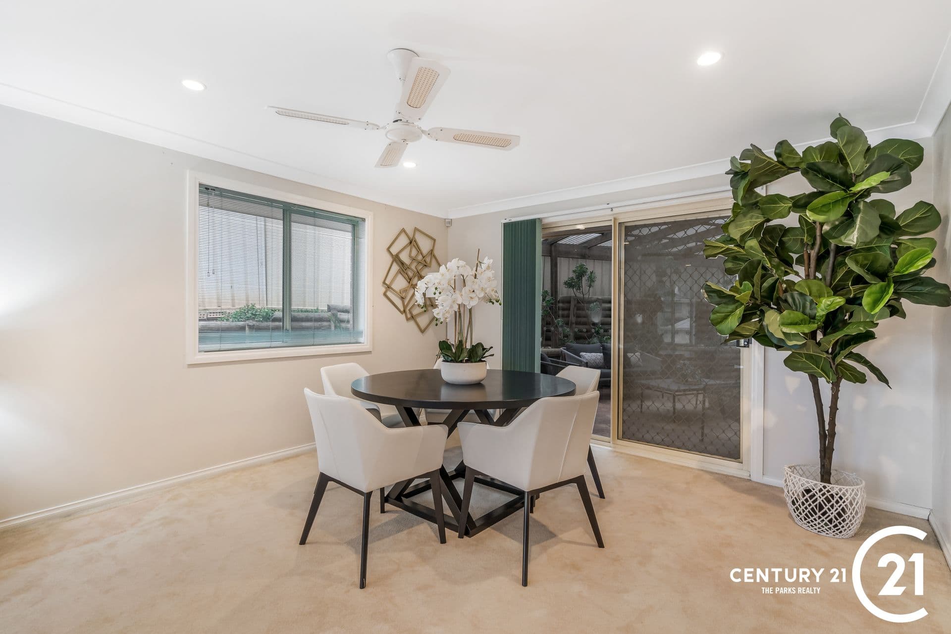 35 Edinburgh Circuit, Cecil Hills, NSW, 2171, Cecil Hills - Thumbnail 4