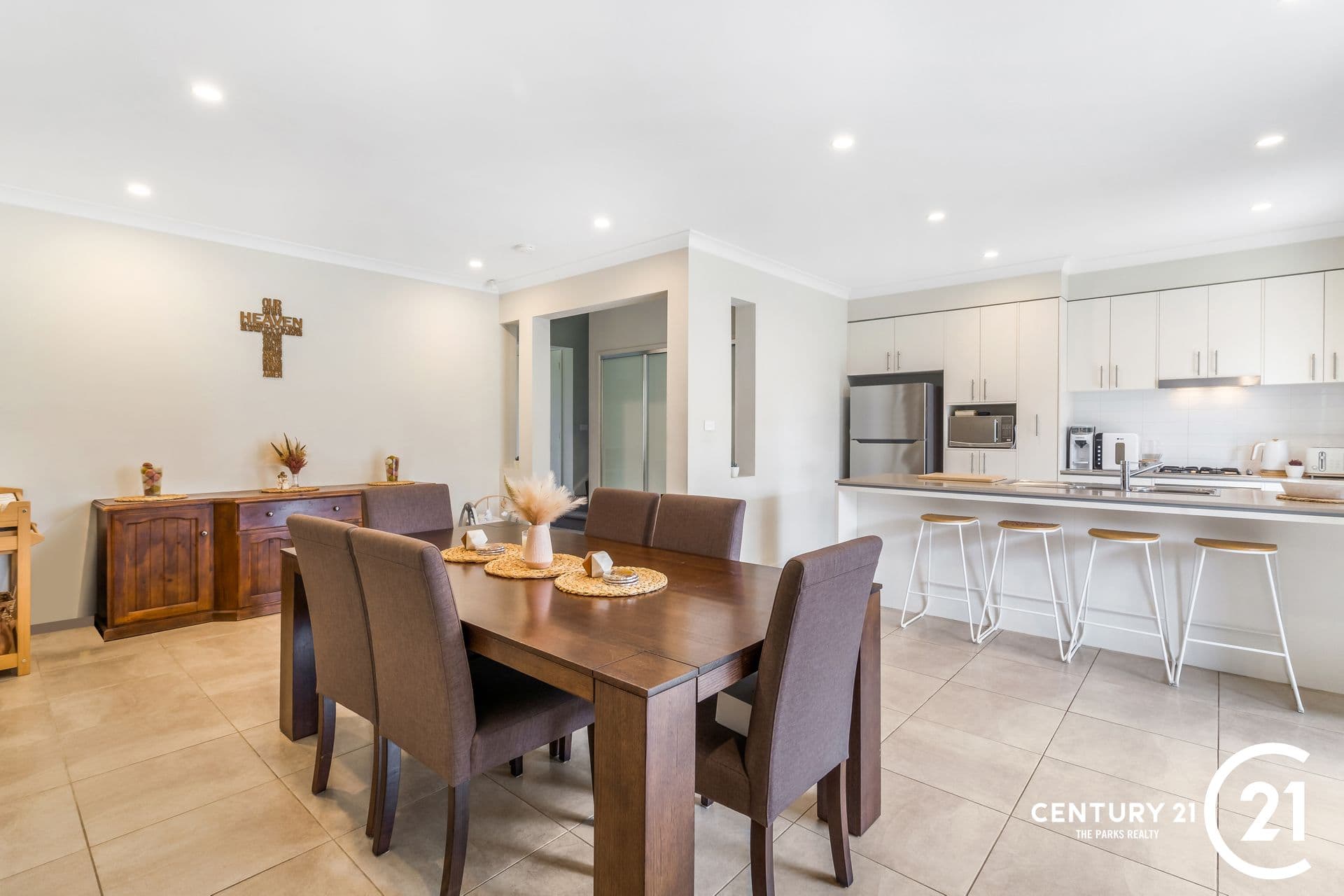 160 Liz Kernohan Drive, Elderslie, NSW, 2570, Elderslie - Thumbnail 7