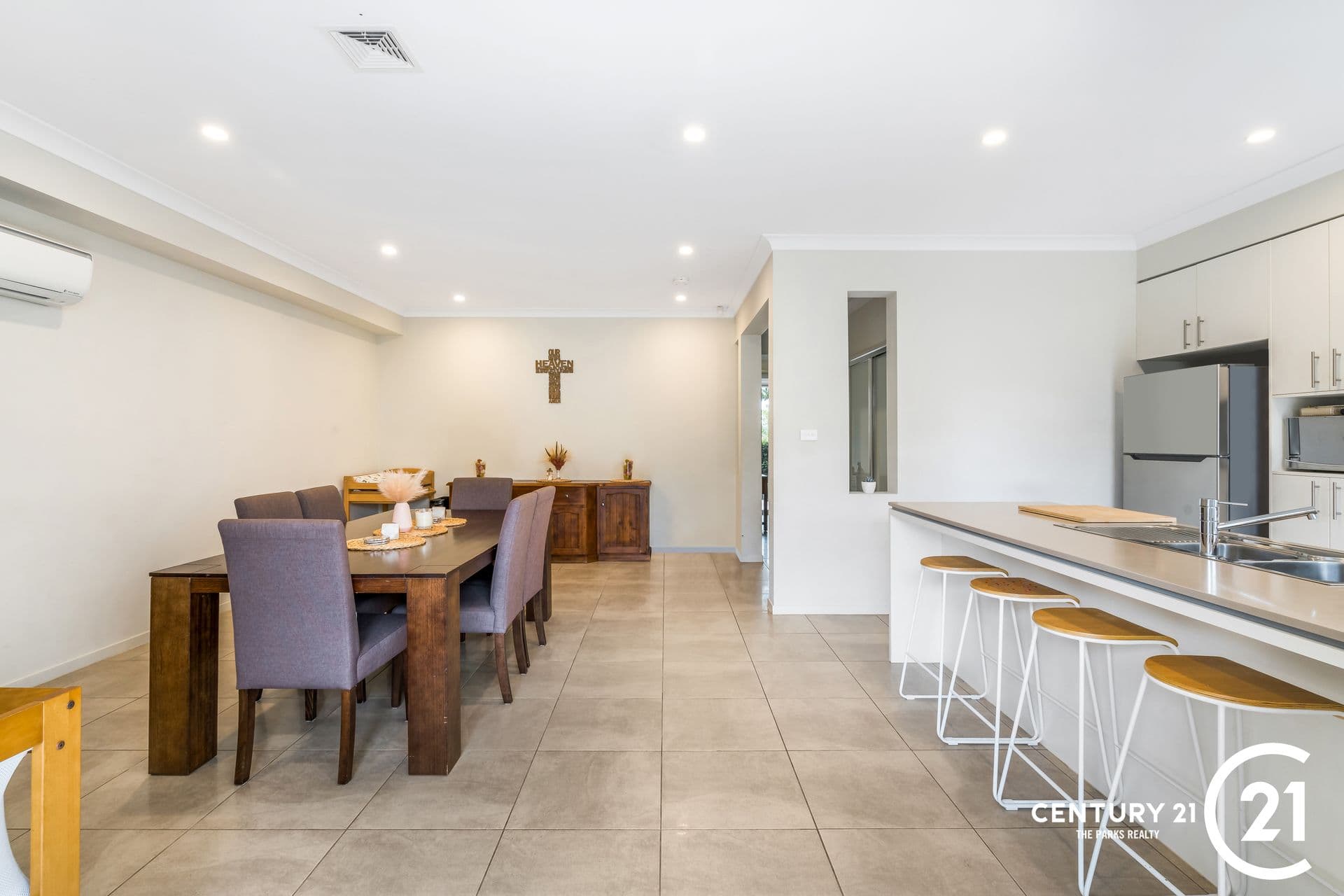 160 Liz Kernohan Drive, Elderslie, NSW, 2570, Elderslie - Thumbnail 8