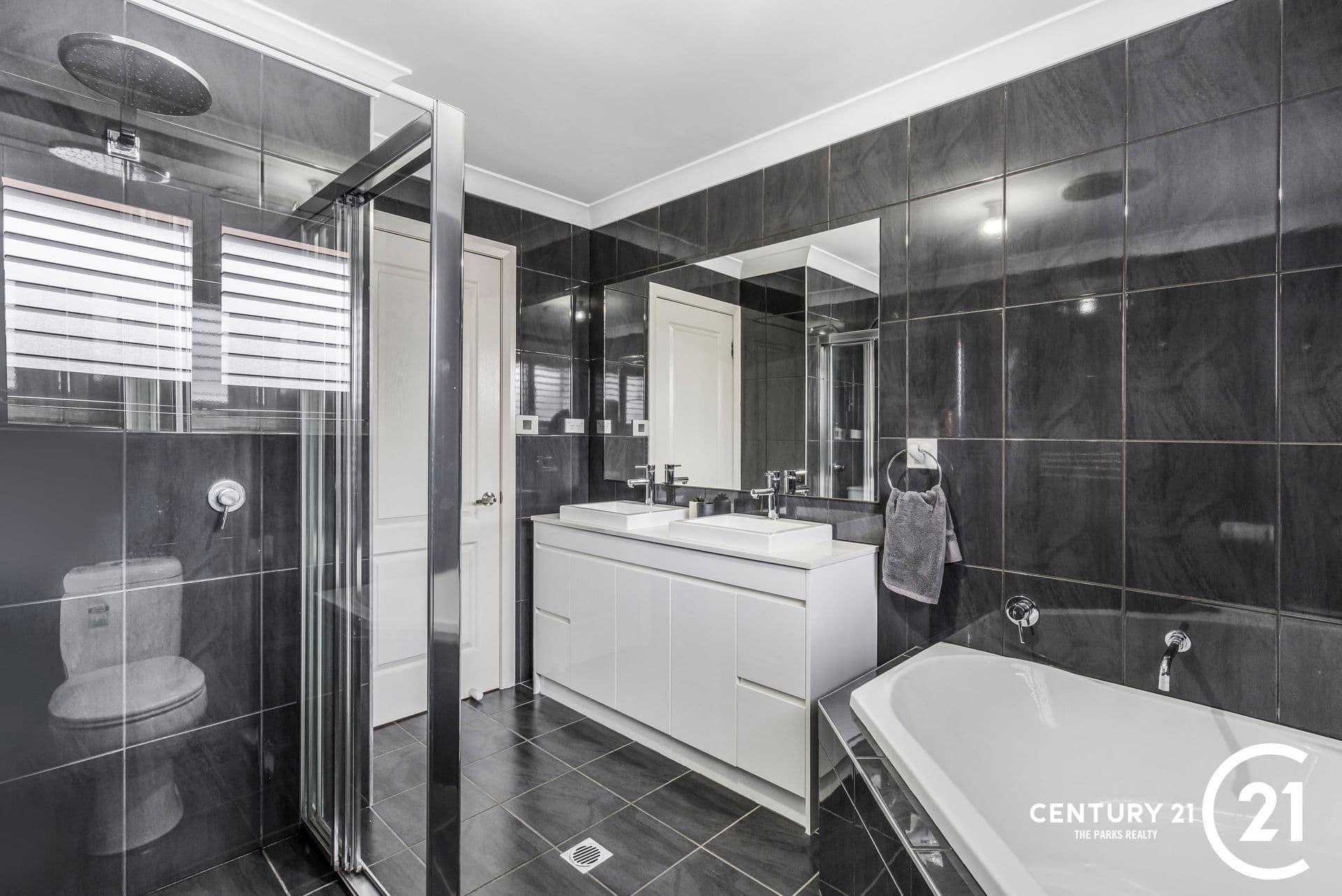 49 William Buckley Drive, Carnes Hill, NSW, 2171, Carnes Hill - Thumbnail 8