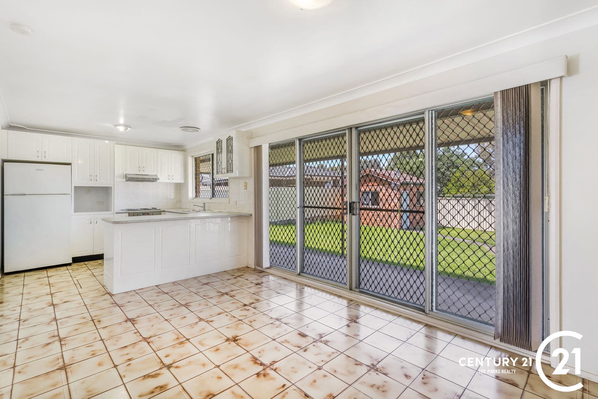 14 Blacksmith Street, Greenfield Park, NSW, 2176, Greenfield Park - Thumbnail 4