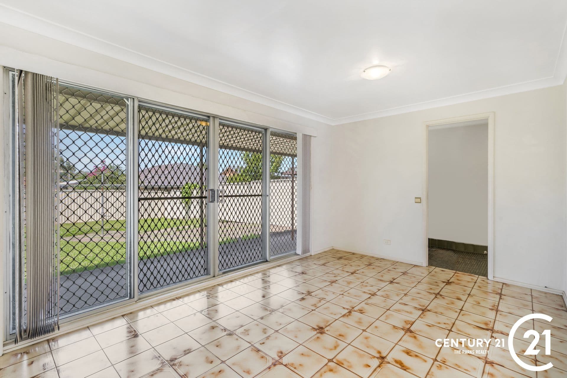 14 Blacksmith Street, Greenfield Park, NSW, 2176, Greenfield Park - Thumbnail 6