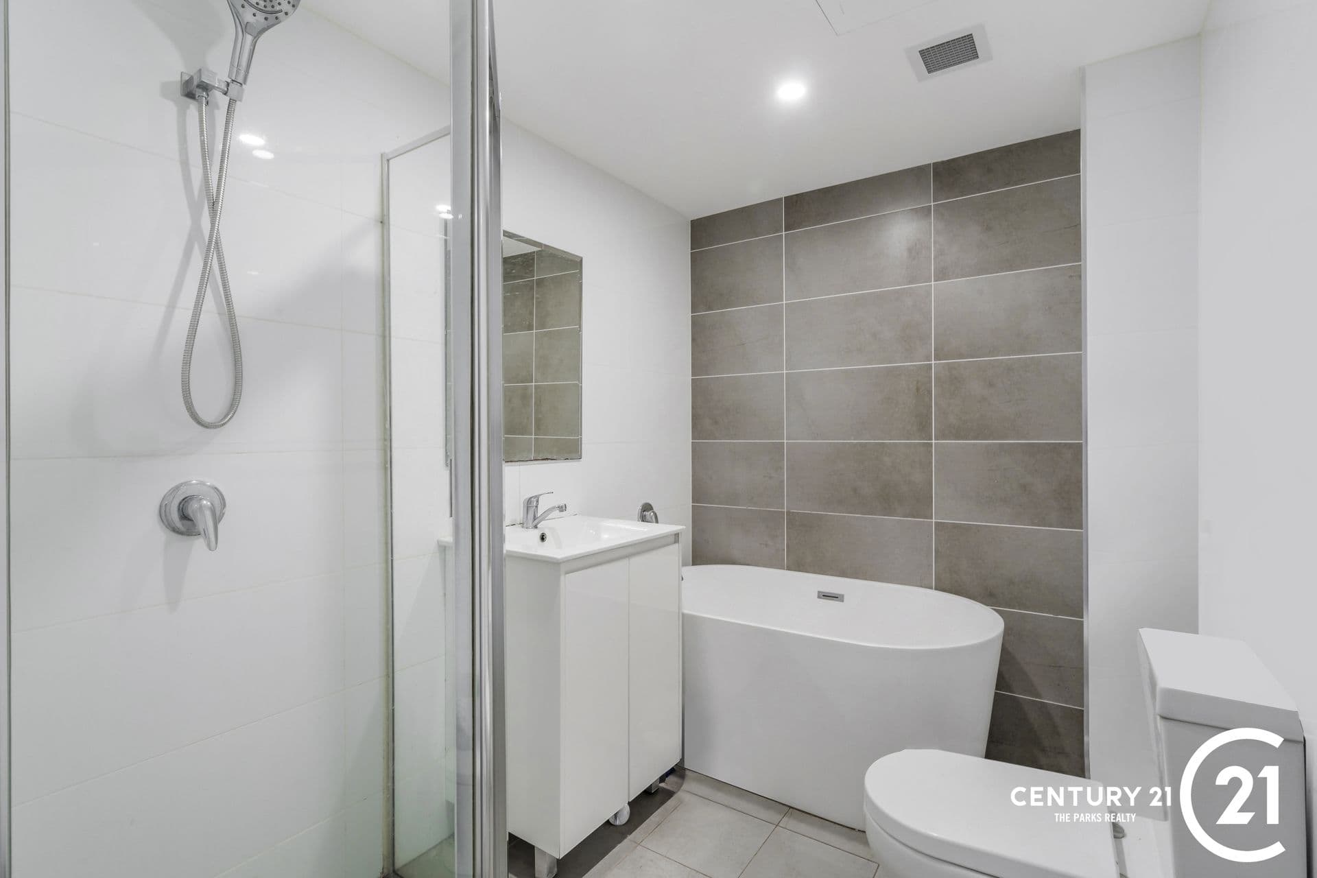 436/17-21 The Crescent, Fairfield, NSW, 2165, Fairfield - Thumbnail 3