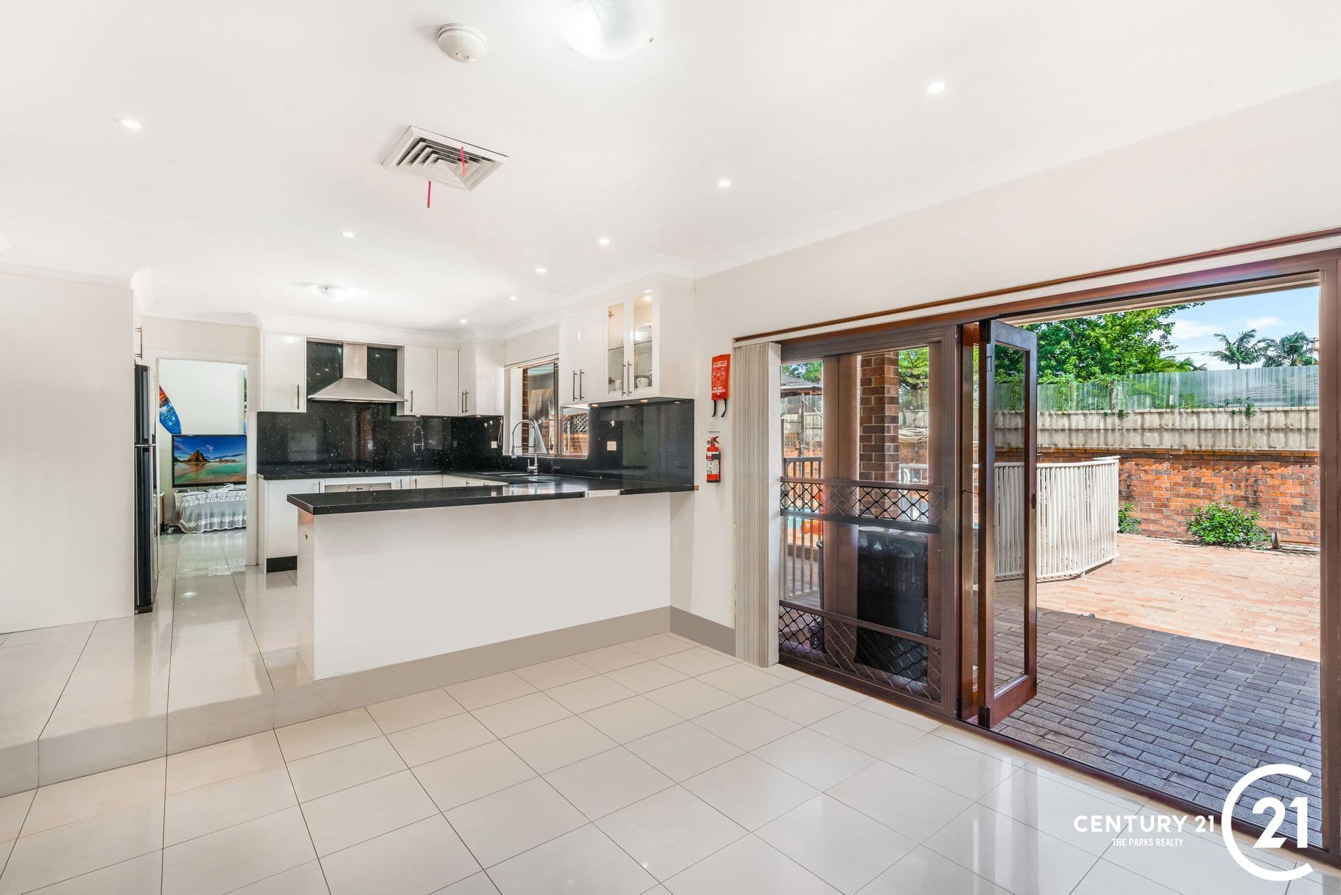 23 Kingfisher Avenue, Bossley Park, NSW, 2176, Bossley Park - Thumbnail 7