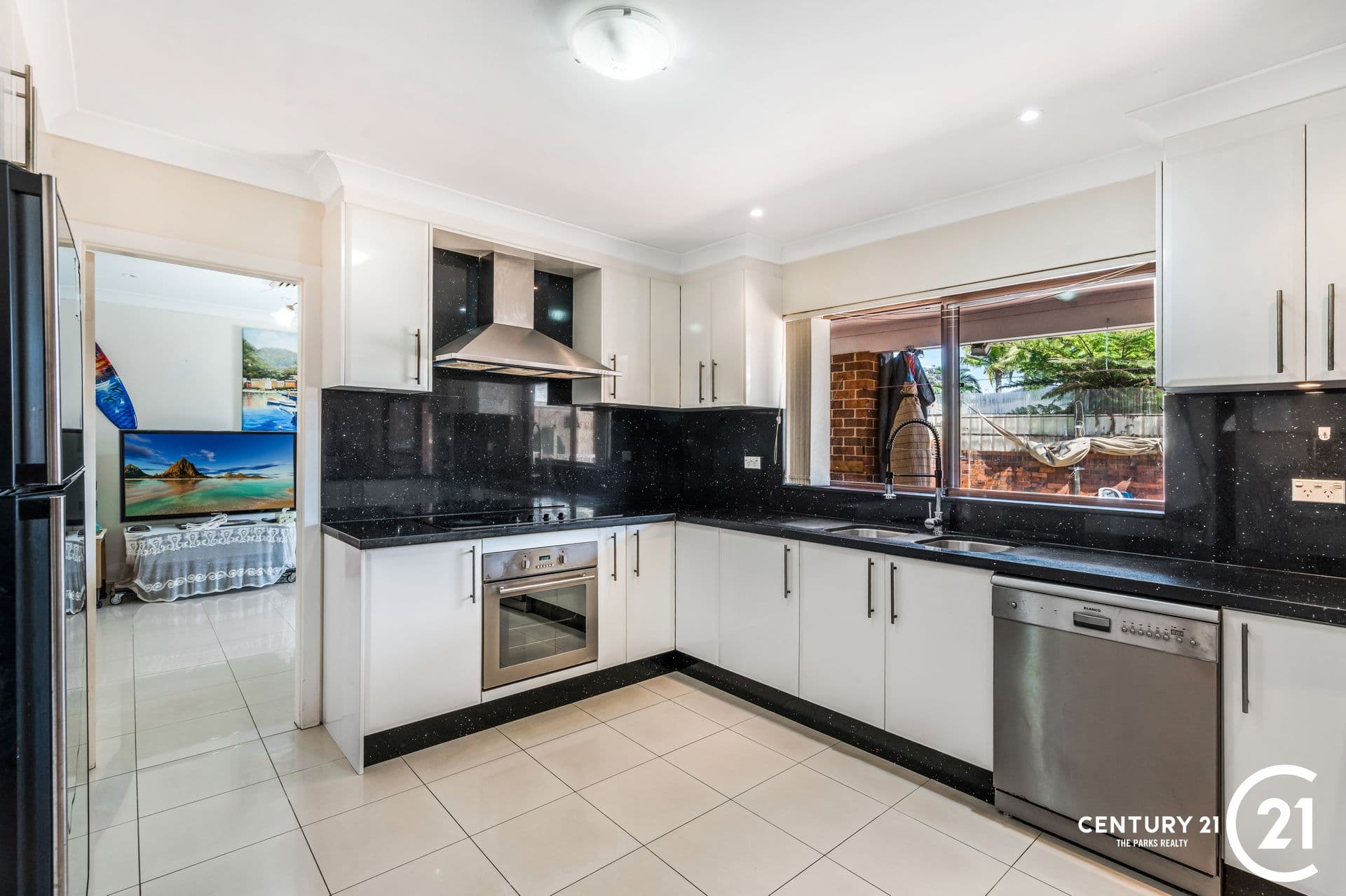 23 Kingfisher Avenue, Bossley Park, NSW, 2176, Bossley Park - Thumbnail 5