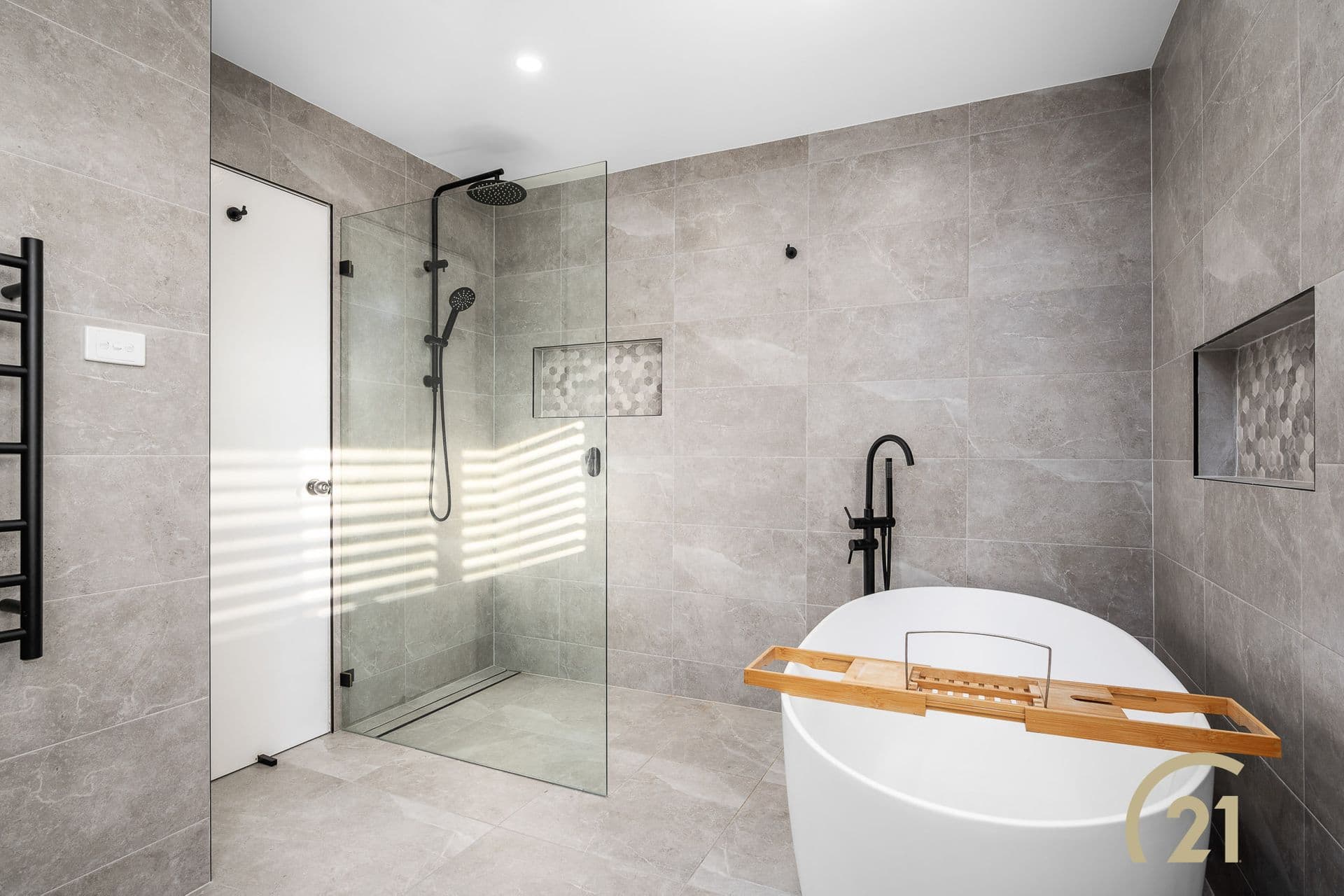 11 Tea Tree Place, Bossley Park, NSW, 2176, Bossley Park - Thumbnail 3