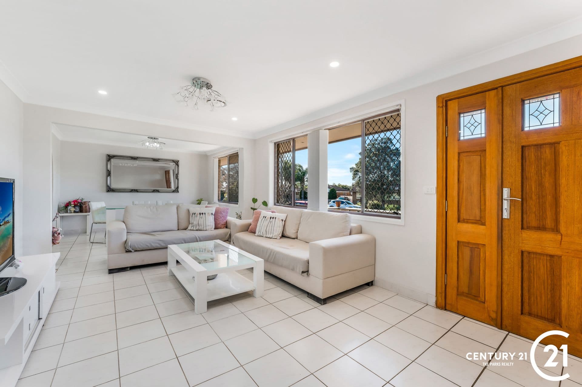 3 Arrowhead Road, Greenfield Park, NSW, 2176, Greenfield Park - Thumbnail 2