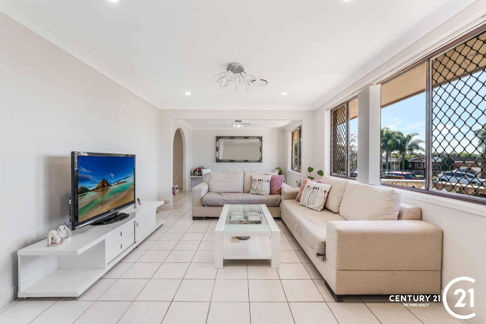 3 Arrowhead Road, Greenfield Park, NSW, 2176, Greenfield Park - Thumbnail 3