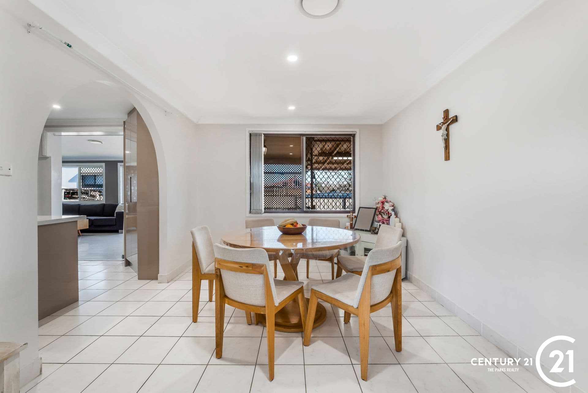 3 Arrowhead Road, Greenfield Park, NSW, 2176, Greenfield Park - Thumbnail 6