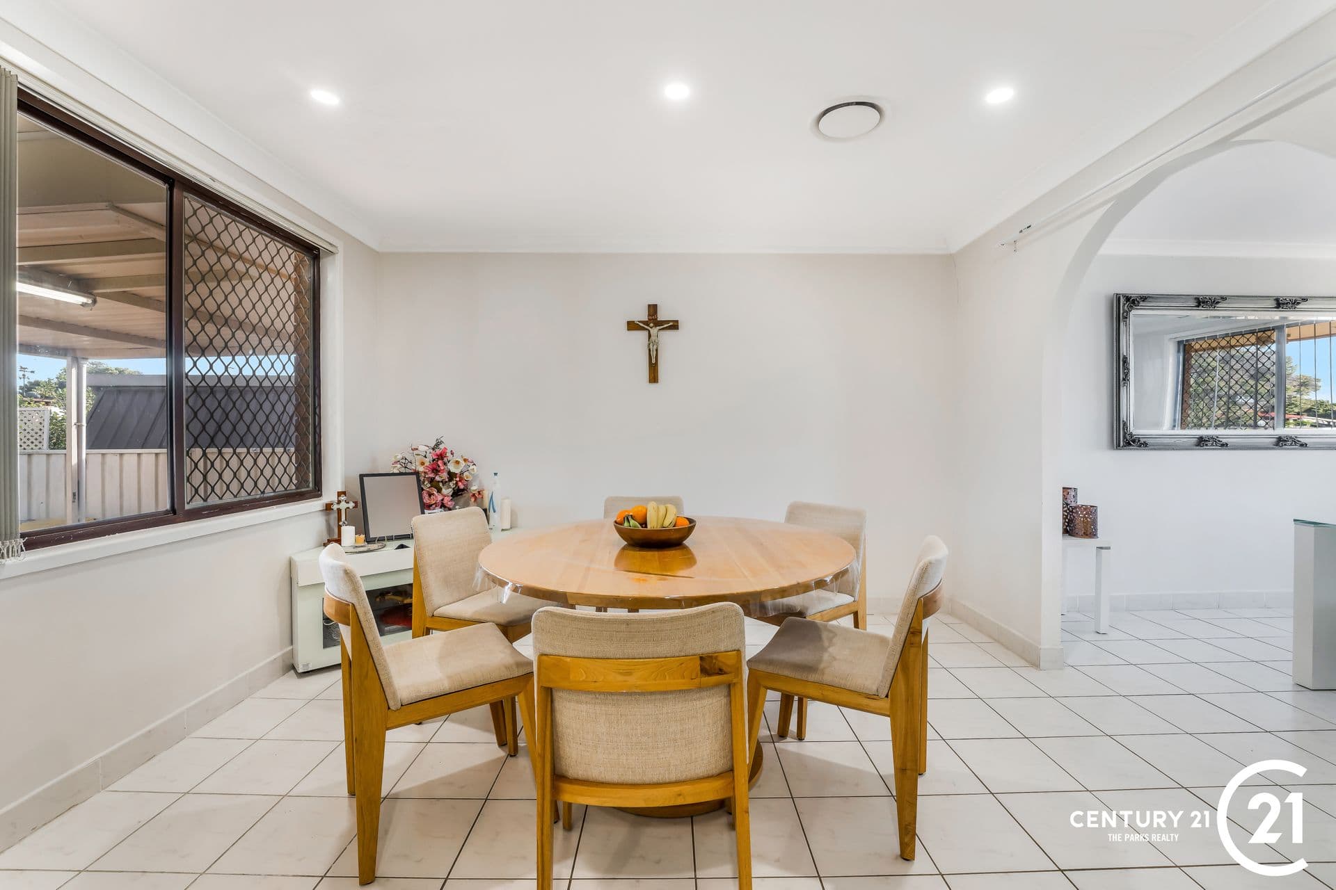 3 Arrowhead Road, Greenfield Park, NSW, 2176, Greenfield Park - Thumbnail 7