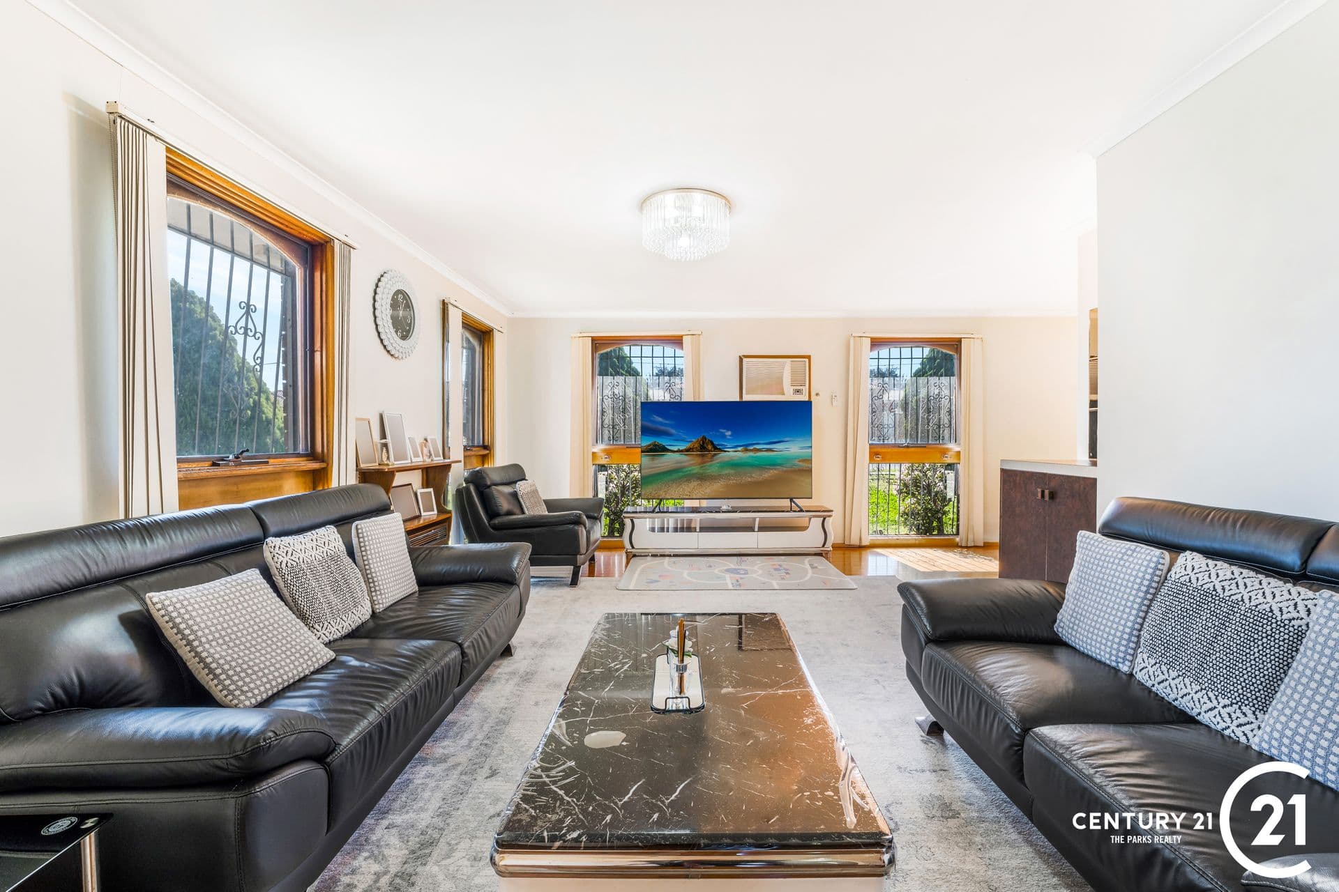 1 Bossley Road, Bossley Park, NSW, 2176, Bossley Park - Thumbnail 3