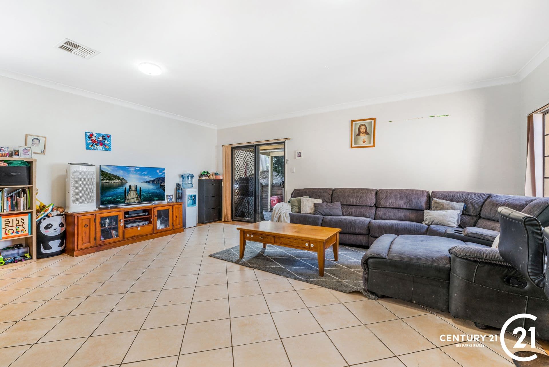 10 Perina Close, Casula, NSW, 2170, Casula - Thumbnail 3