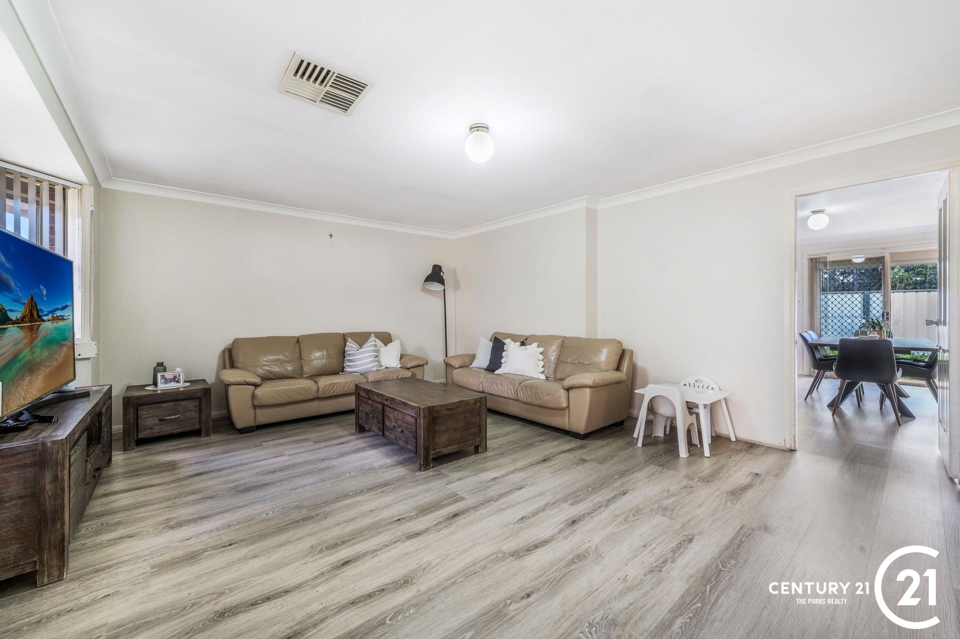 2/6 Leah Close, Smithfield, NSW, 2164, Smithfield - Thumbnail 2