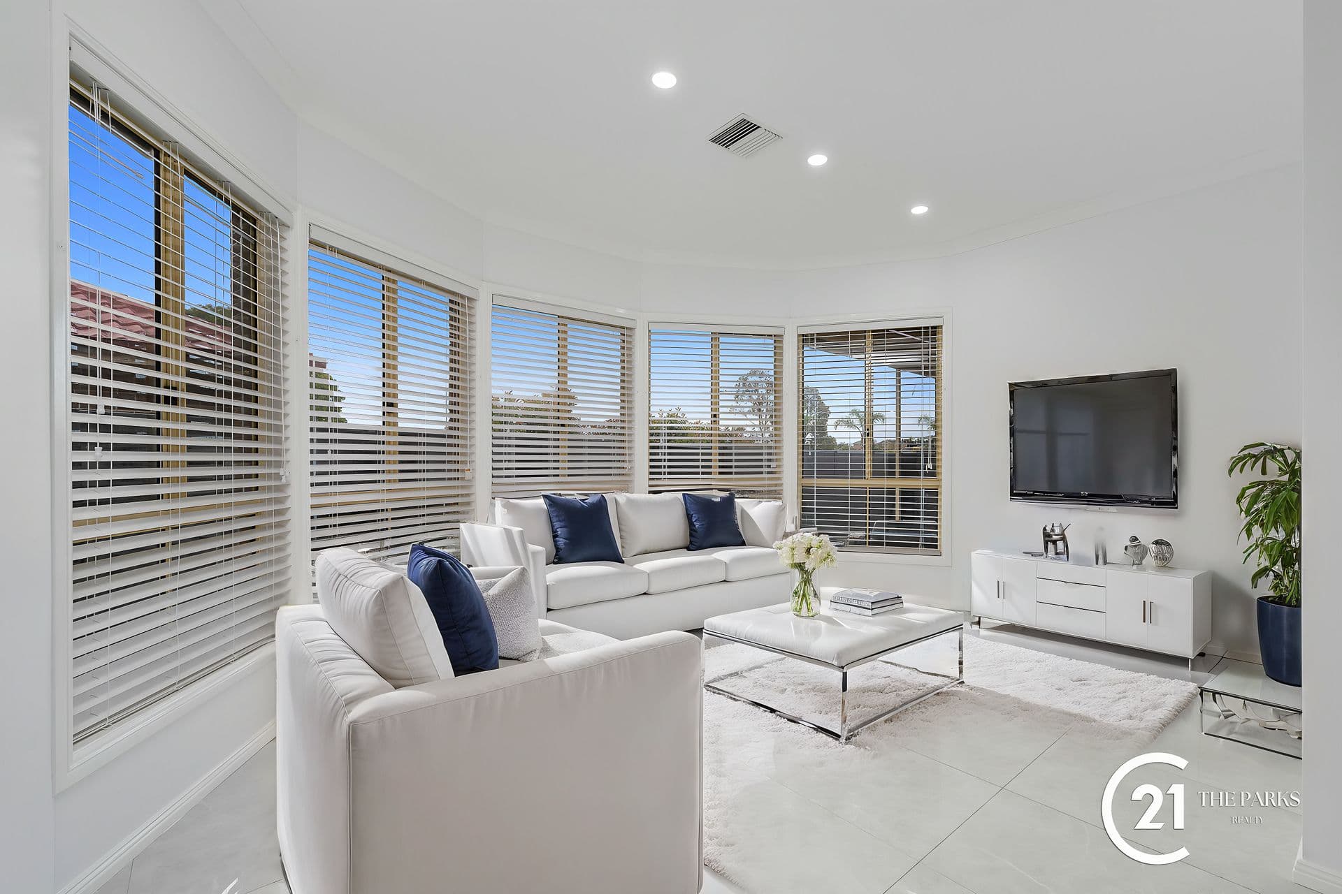 12 Border Close, Hinchinbrook, NSW, 2168, Hinchinbrook - Thumbnail 2