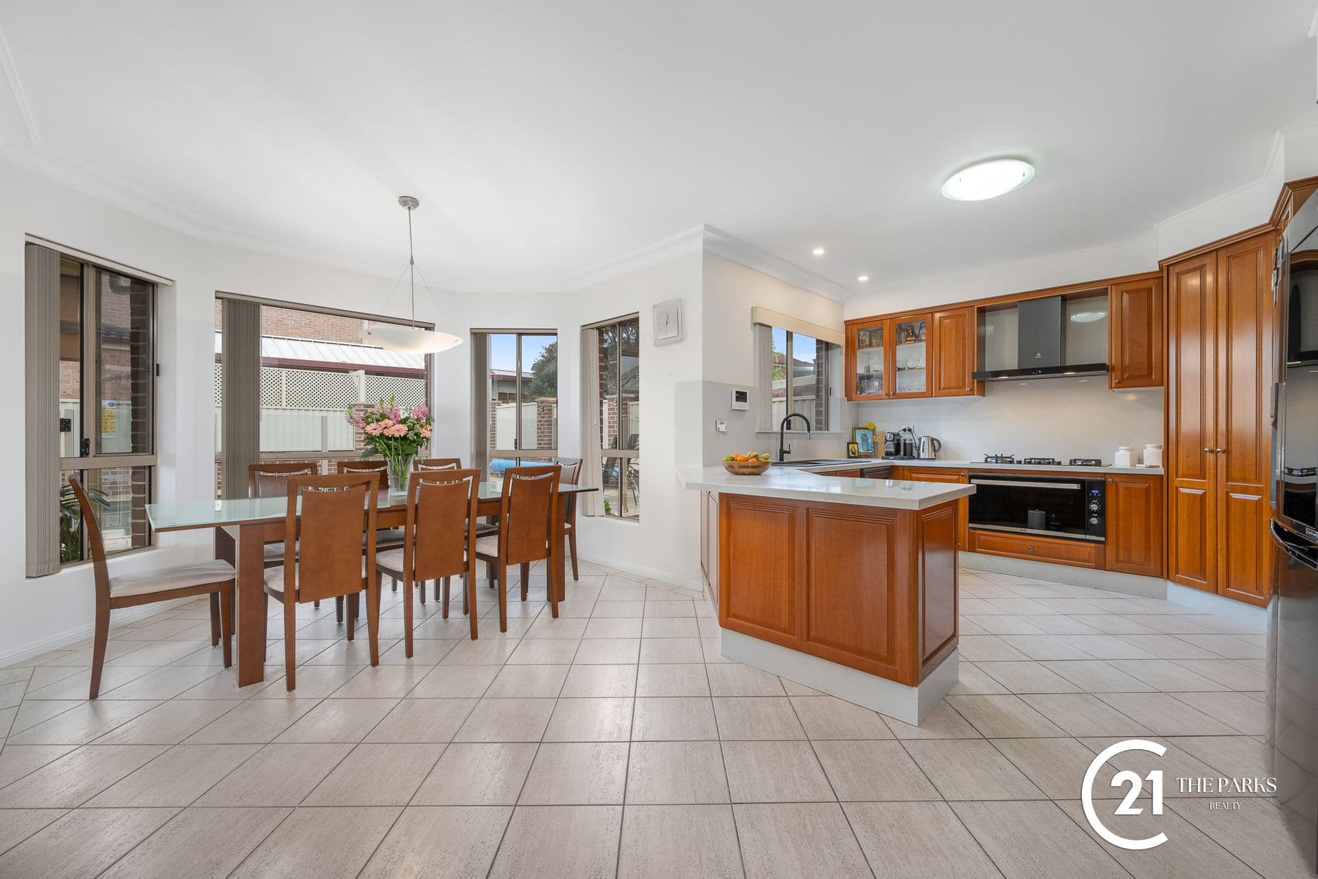 28 Garrison Road, Bossley Park, NSW, 2176, Bossley Park - Thumbnail 3
