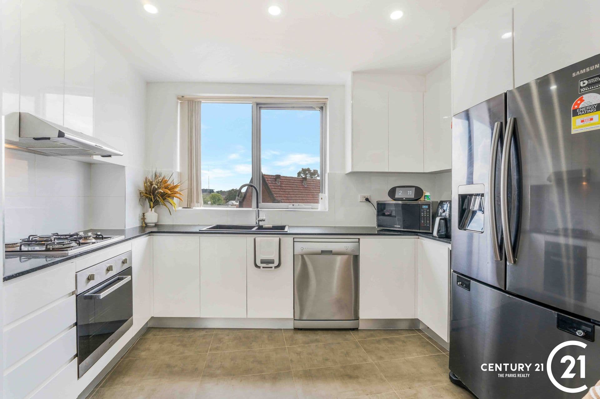 17/17-21 The Crescent, Fairfield, NSW, 2165, Fairfield - Thumbnail 5