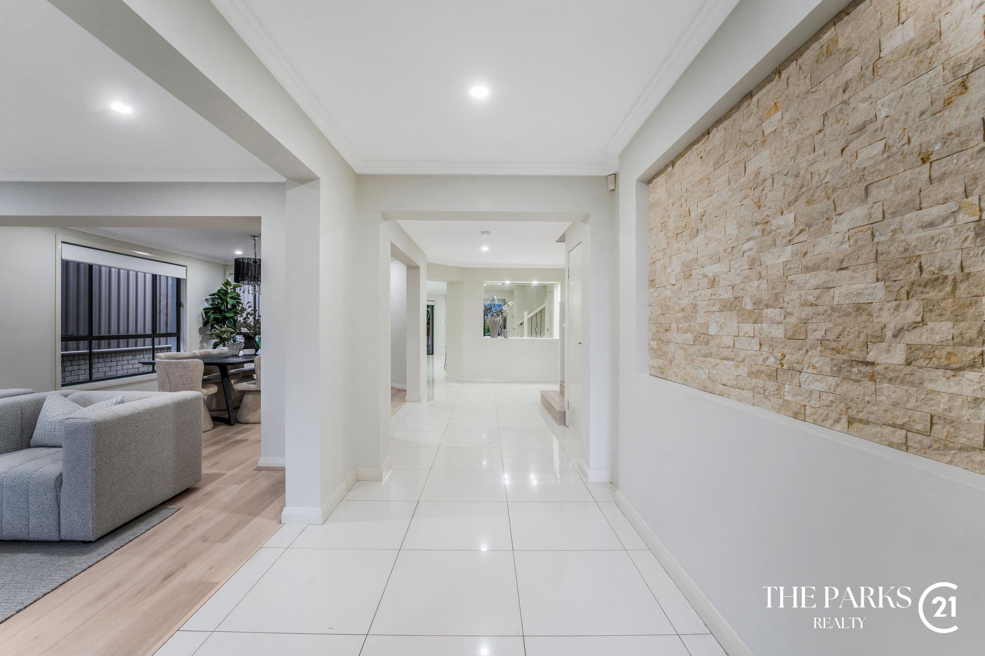 20 Broadbent Avenue, Middleton Grange, NSW, 2171, Middleton Grange - Thumbnail 2