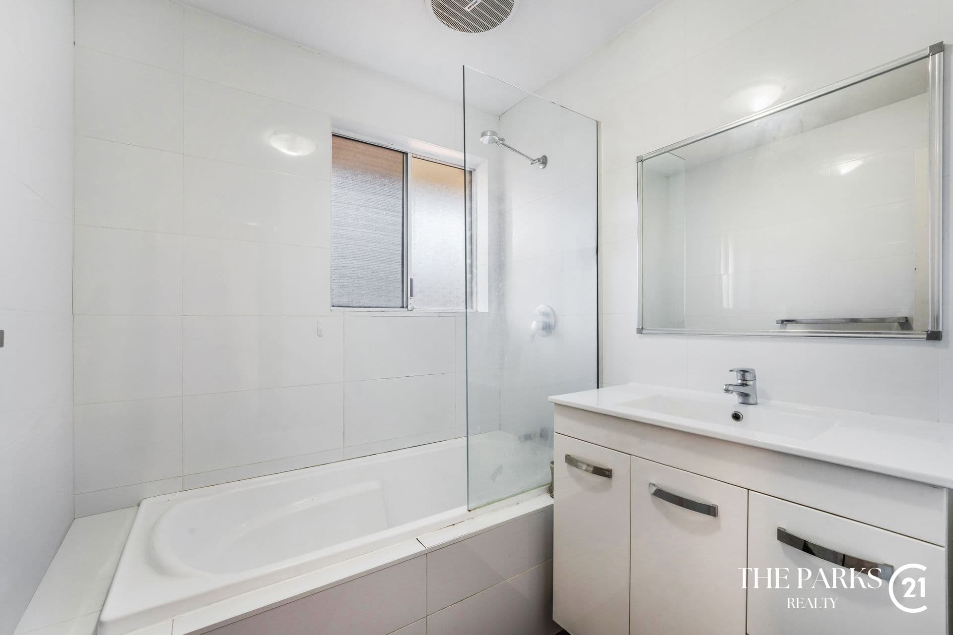 1 Mersey Close, Bossley Park, NSW, 2176, Bossley Park - Thumbnail 8