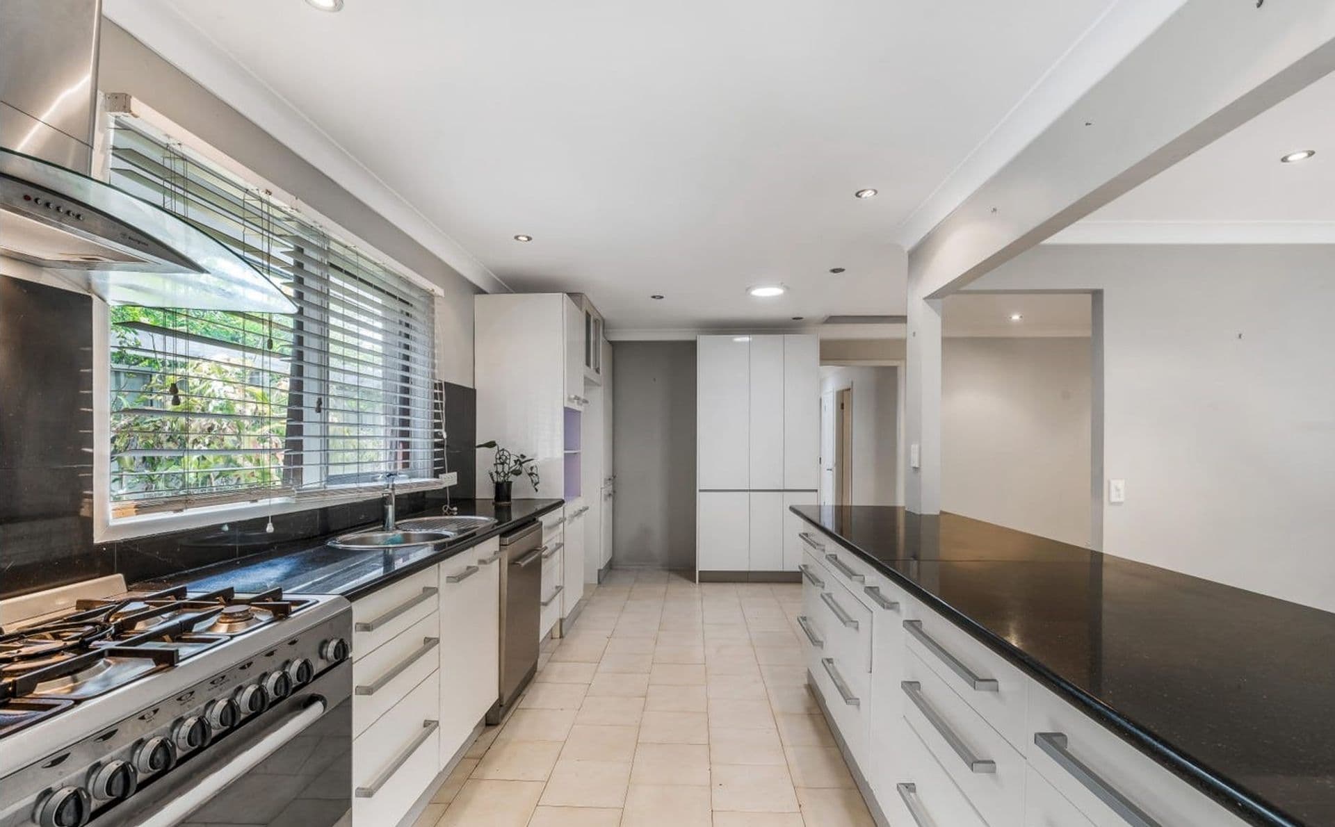 20 Devenish Street, Greenfield Park, NSW, 2176, Greenfield Park - Thumbnail 3