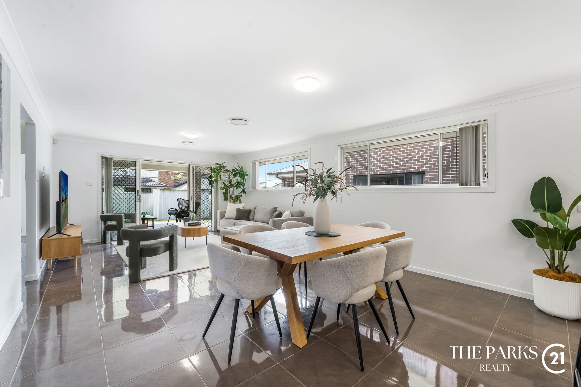 41 McGuiness Avenue, Middleton Grange, NSW, 2171, Middleton Grange - Thumbnail 5